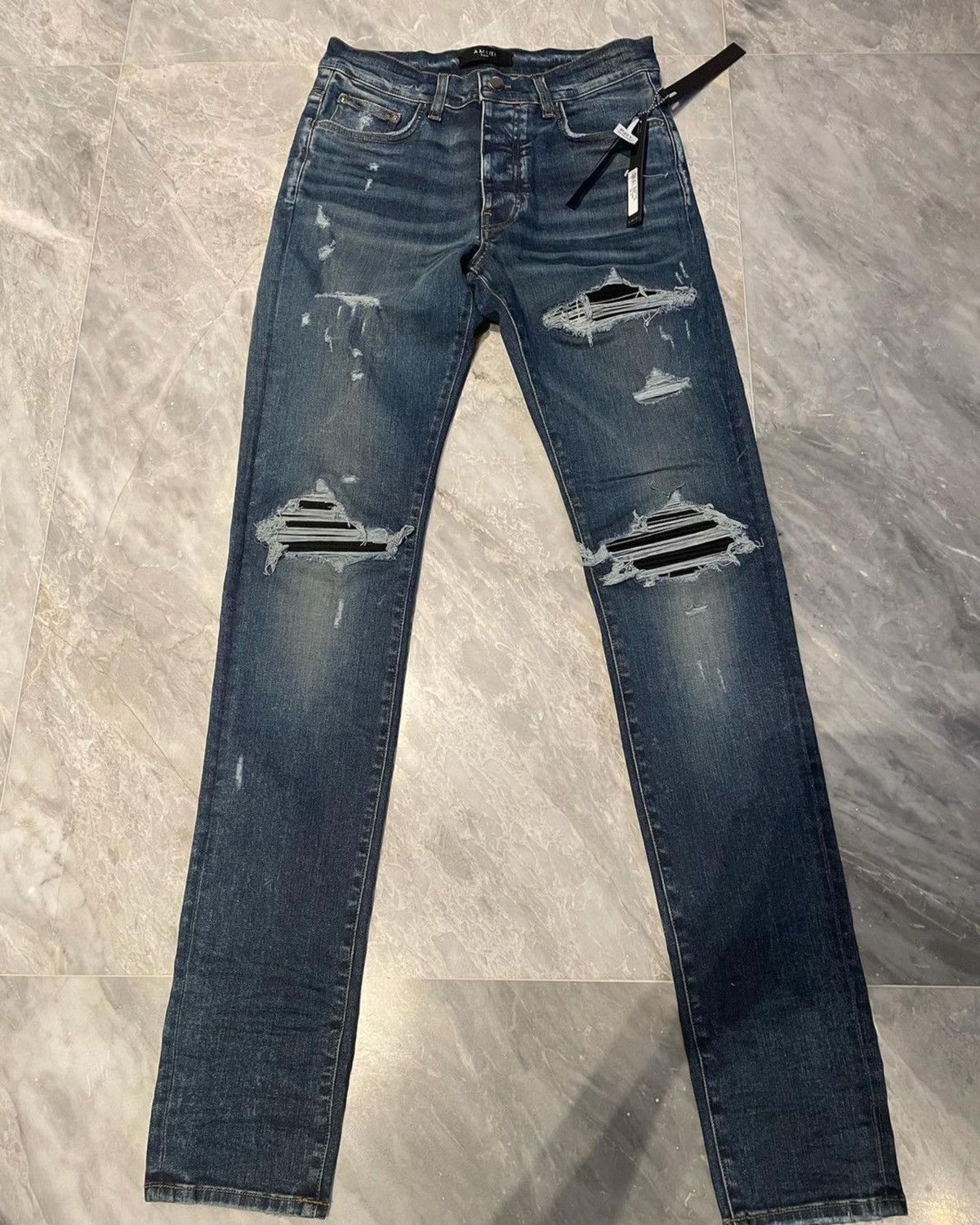 Image of 30-38 Amiri Indigo Mx1 Jeans in Blue, Men's