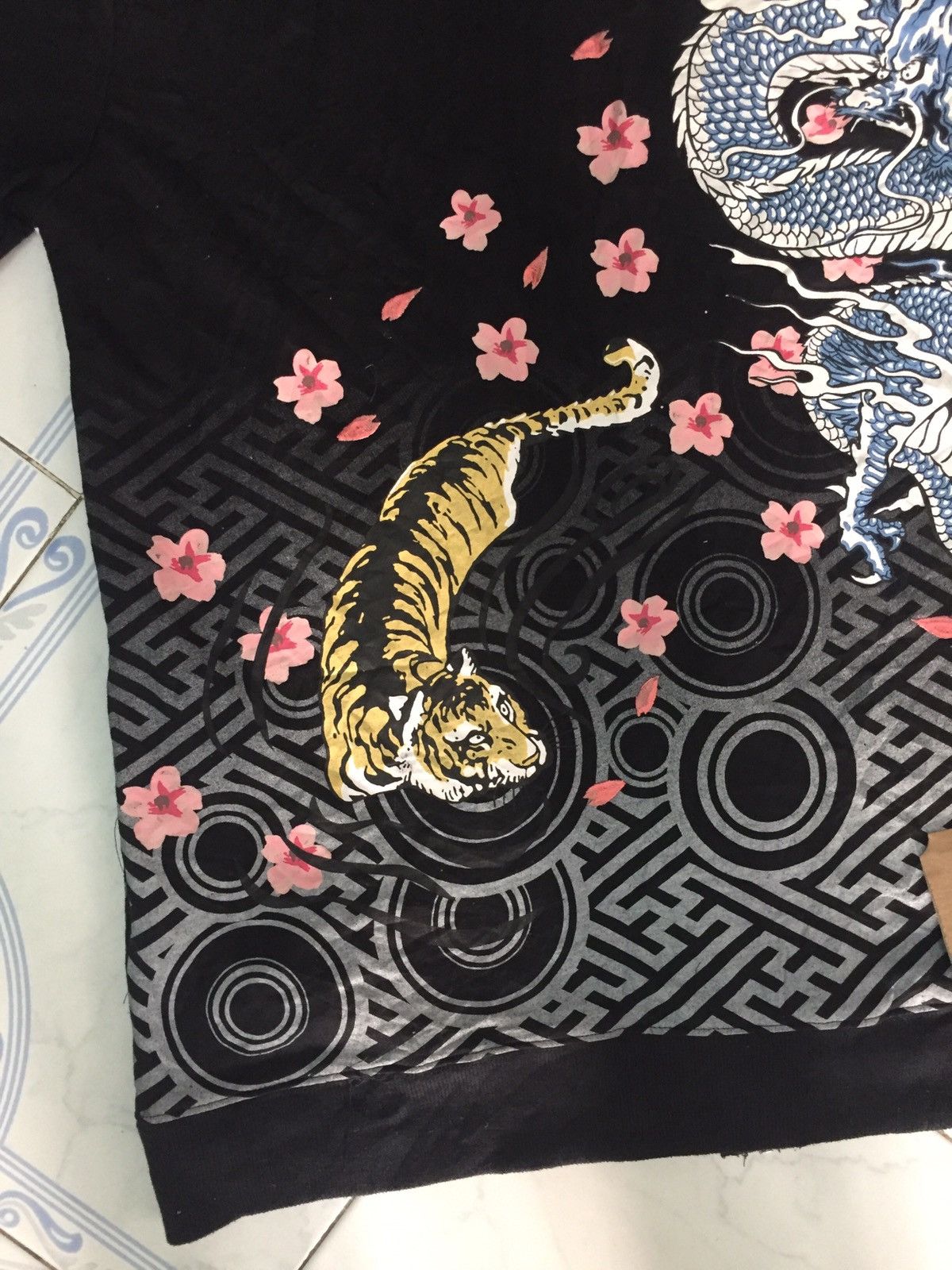 Japanese Brand Nice print dragon tiger sakura short sleeve zipper hoodie Size US M / EU 48-50 / 2 - 8 Thumbnail