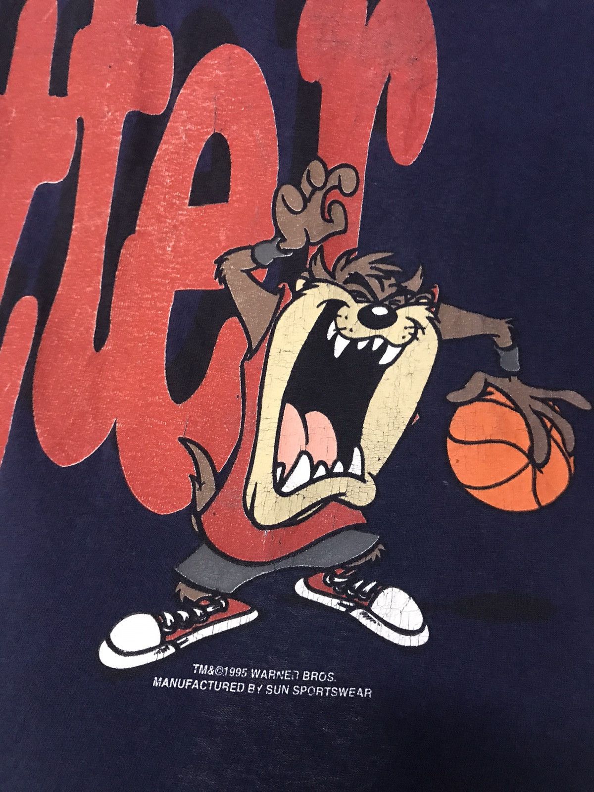 Cartoon Network × Vintage × Warner Bros Vintage 90s Looney Tunes Tazmania Size US L / EU 52-54 / 3 - 7 Thumbnail