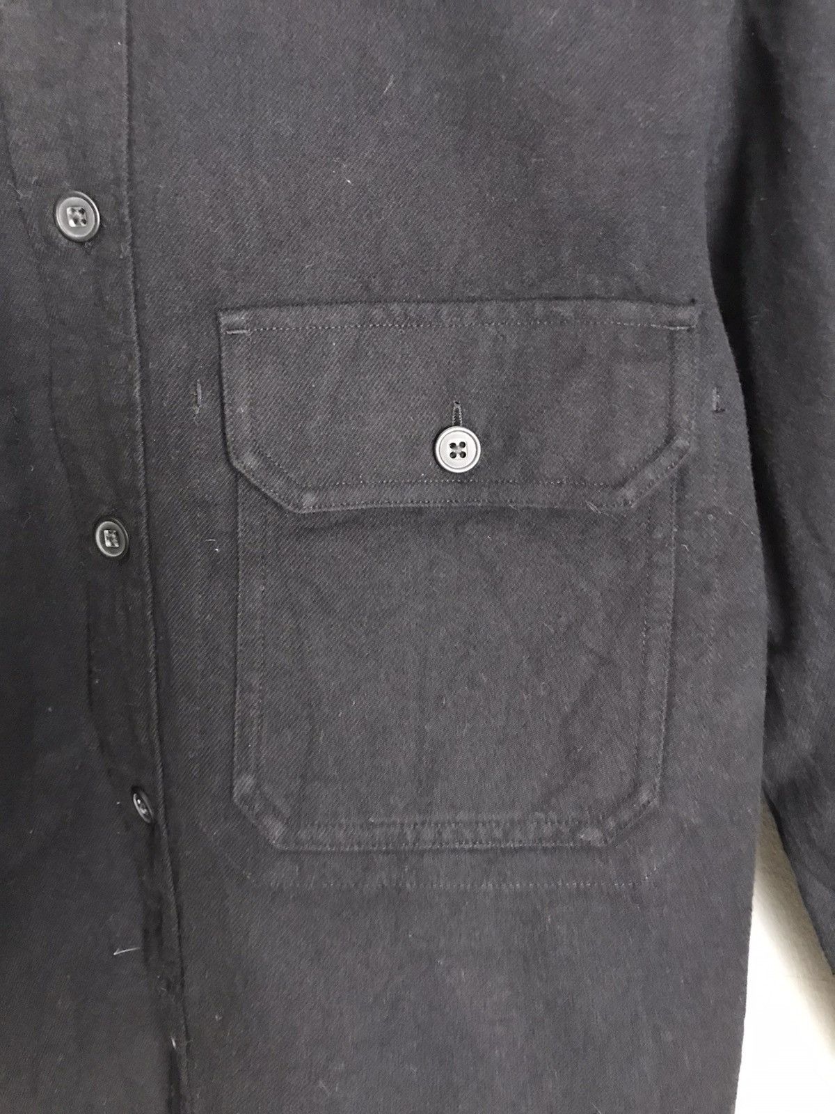Japanese Brand × Uniqlo Uniqlo X UUU single pocket button up khaki shirt Size US M / EU 48-50 / 2 - 9 Thumbnail