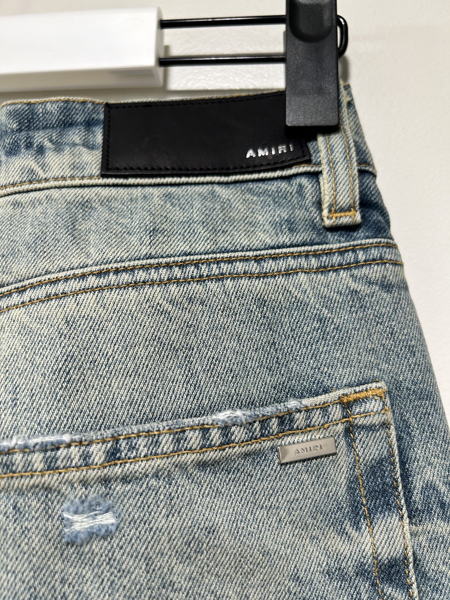 Amiri Amiri flower painted jeans relaxed size 31 Size US 31 - 5 Thumbnail
