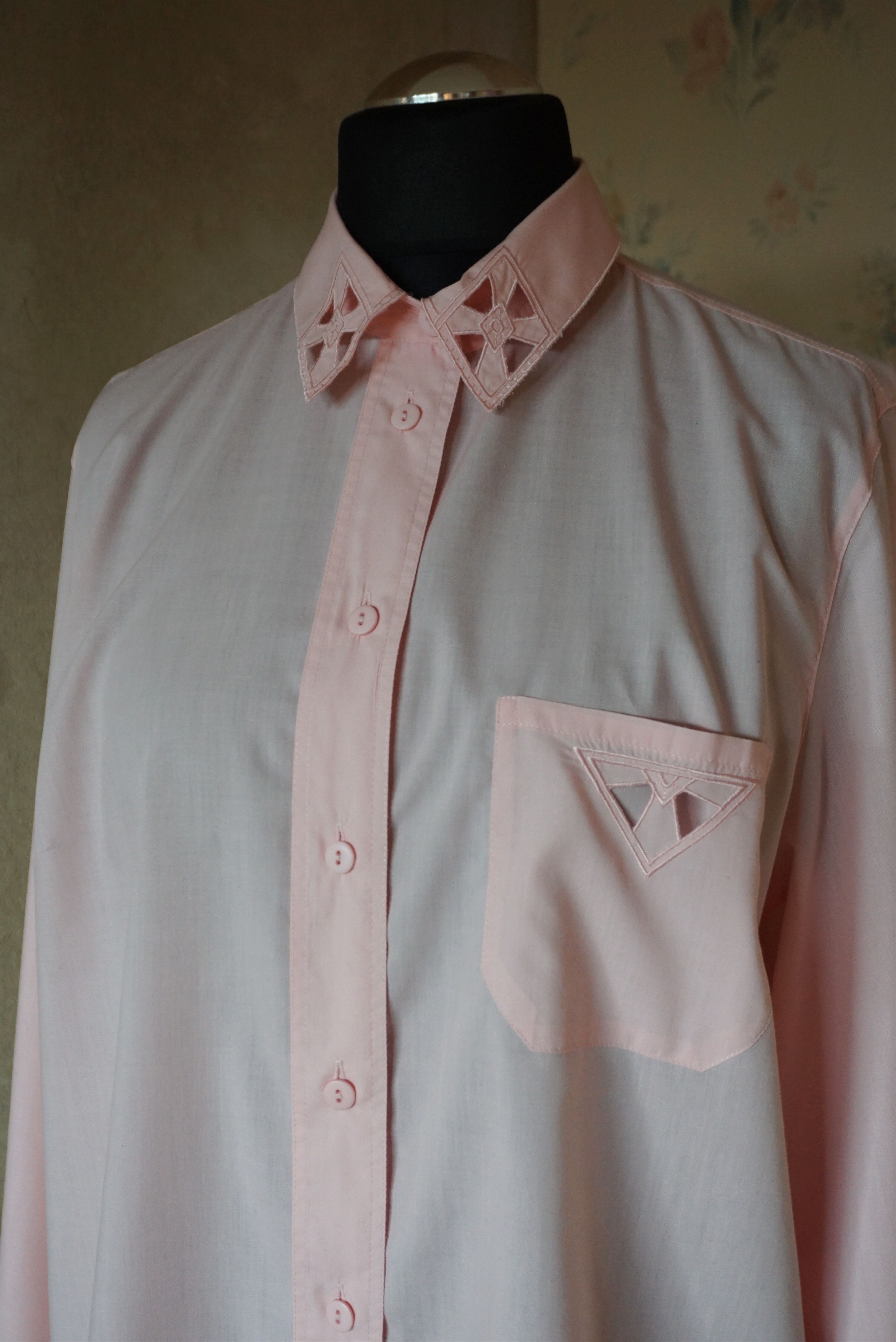Vintage Women's true vintage 90s 80s blouse 46 XL 20 shirt plus size Size XL / US 12-14 / IT 48-50 - 1 Thumbnail