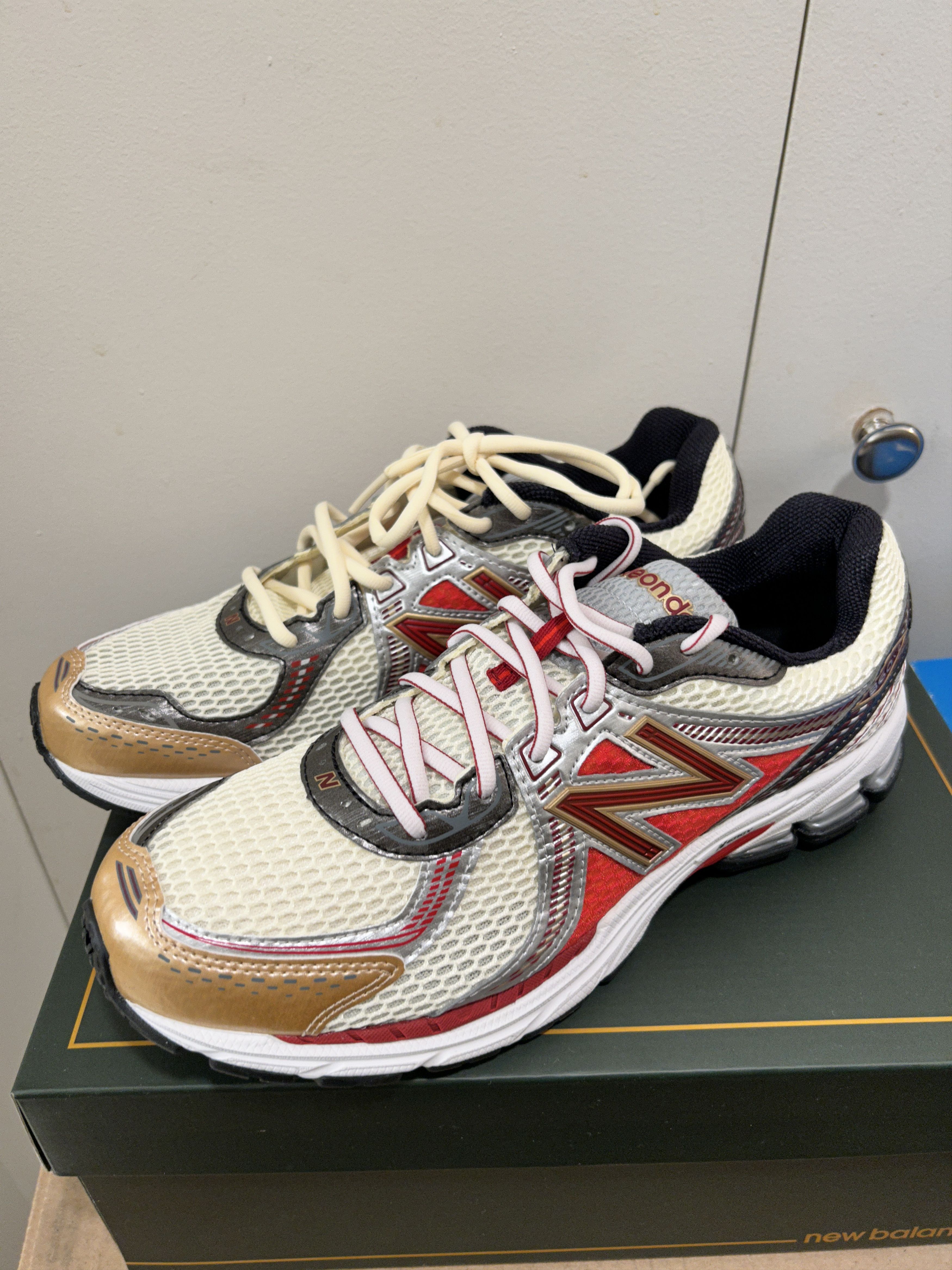 Aime Leon Dore × New Balance New Balance 860v2 Aime Leon Dore Red ALD | ML860AD2 Size US 7 / EU 40 - 3 Thumbnail