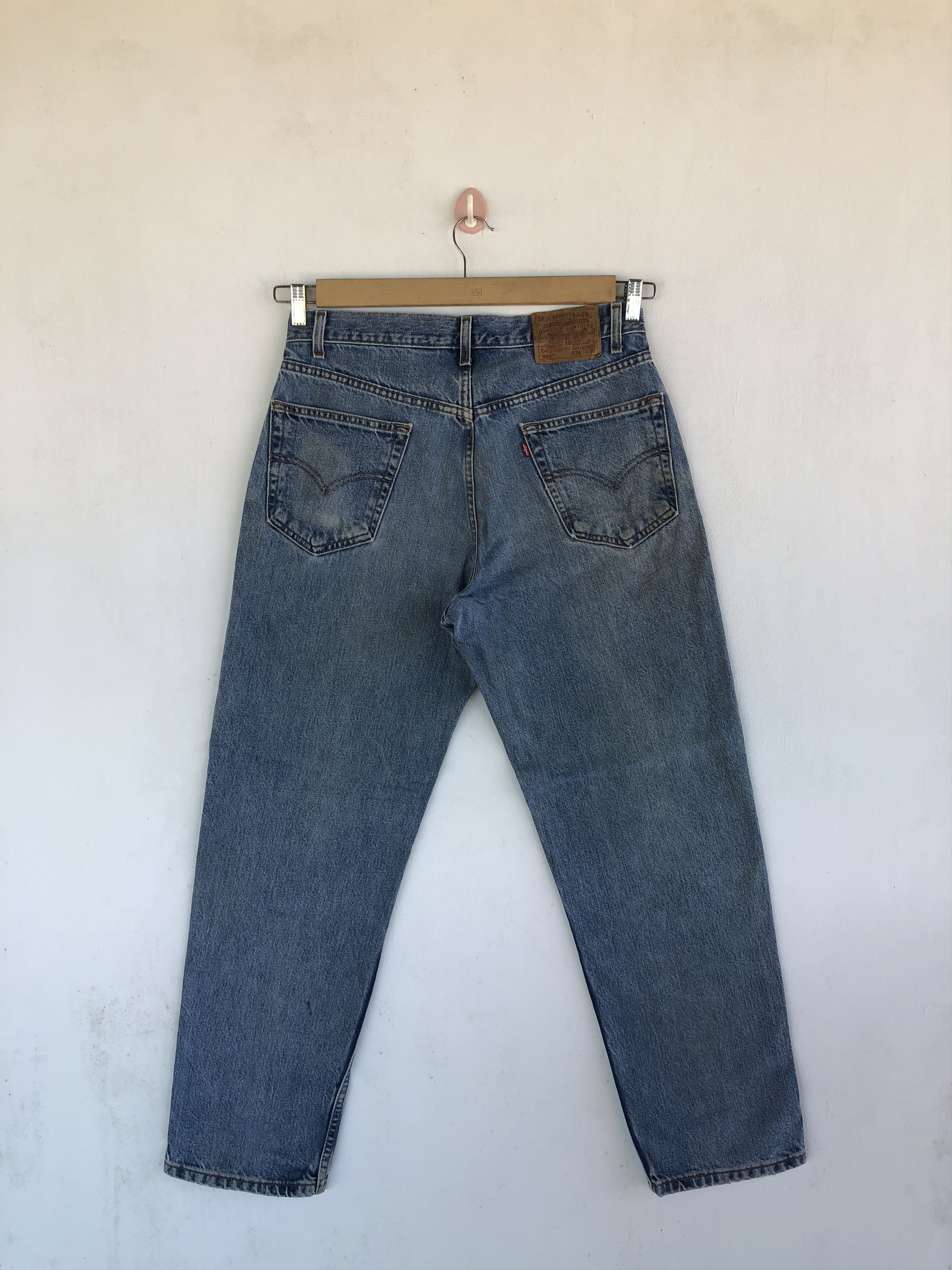 Levi's Vintage Levis Dirty Blue Light Wash Jeans Levi's 550 Denim Size 30" / US 8 / IT 44 - 2 Thumbnail