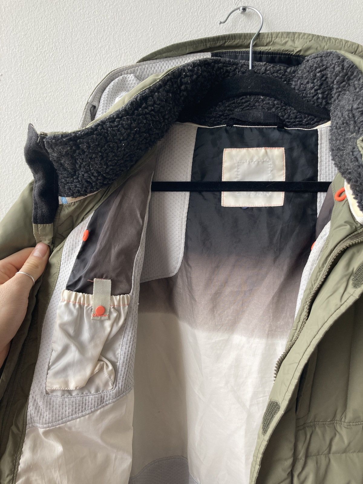 Gap Vintage Y2K Gap Olive Puffer Neon Orange Tabs Size US XL / EU 56 / 4 - 4 Thumbnail
