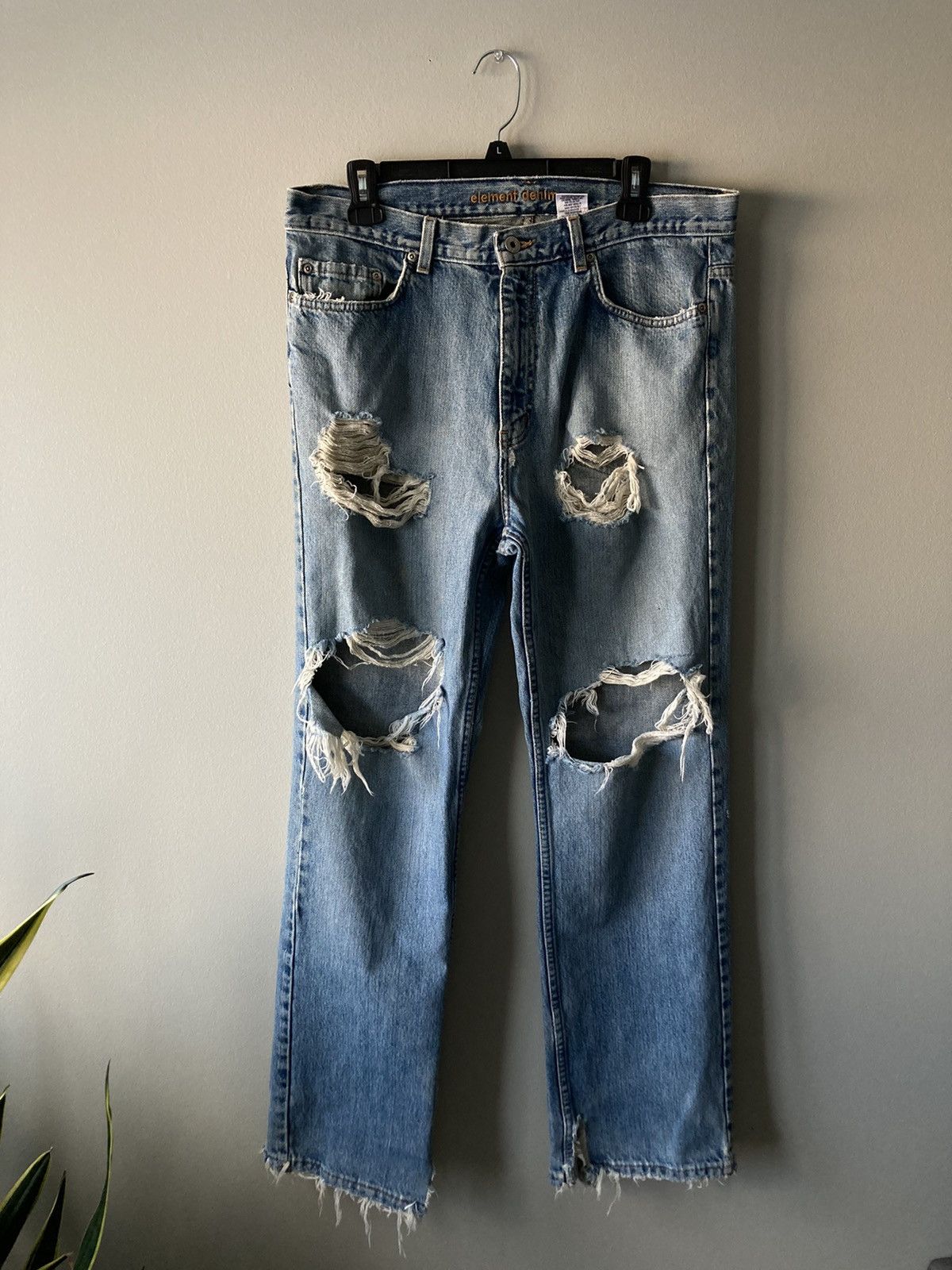 Element VINTAGE ELEMENT SKATE DISTRESSED & DESTROYED DENIM Size US 32 / EU 48 - 1 Thumbnail