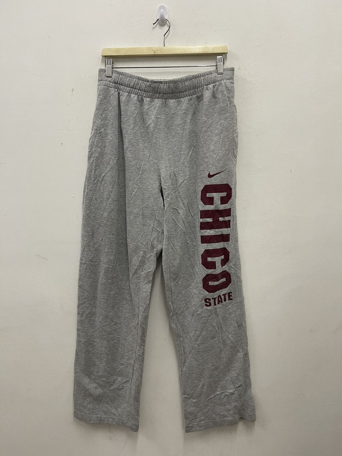 Rare NIKE Chico State Spell Out Sweatpant