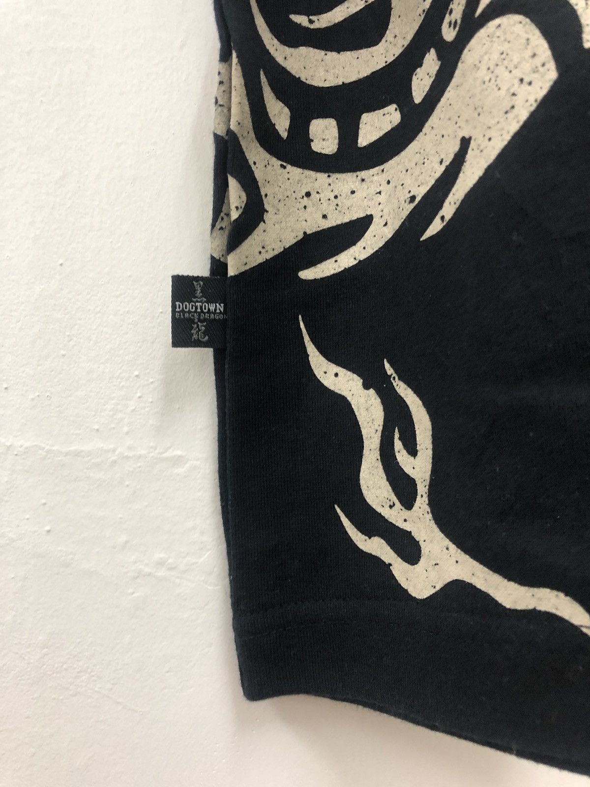 Dogtown Rare Vintage Dog Town Black Dragon Hip Hop Swag Dope Shirt Size US XL / EU 56 / 4 - 5 Thumbnail