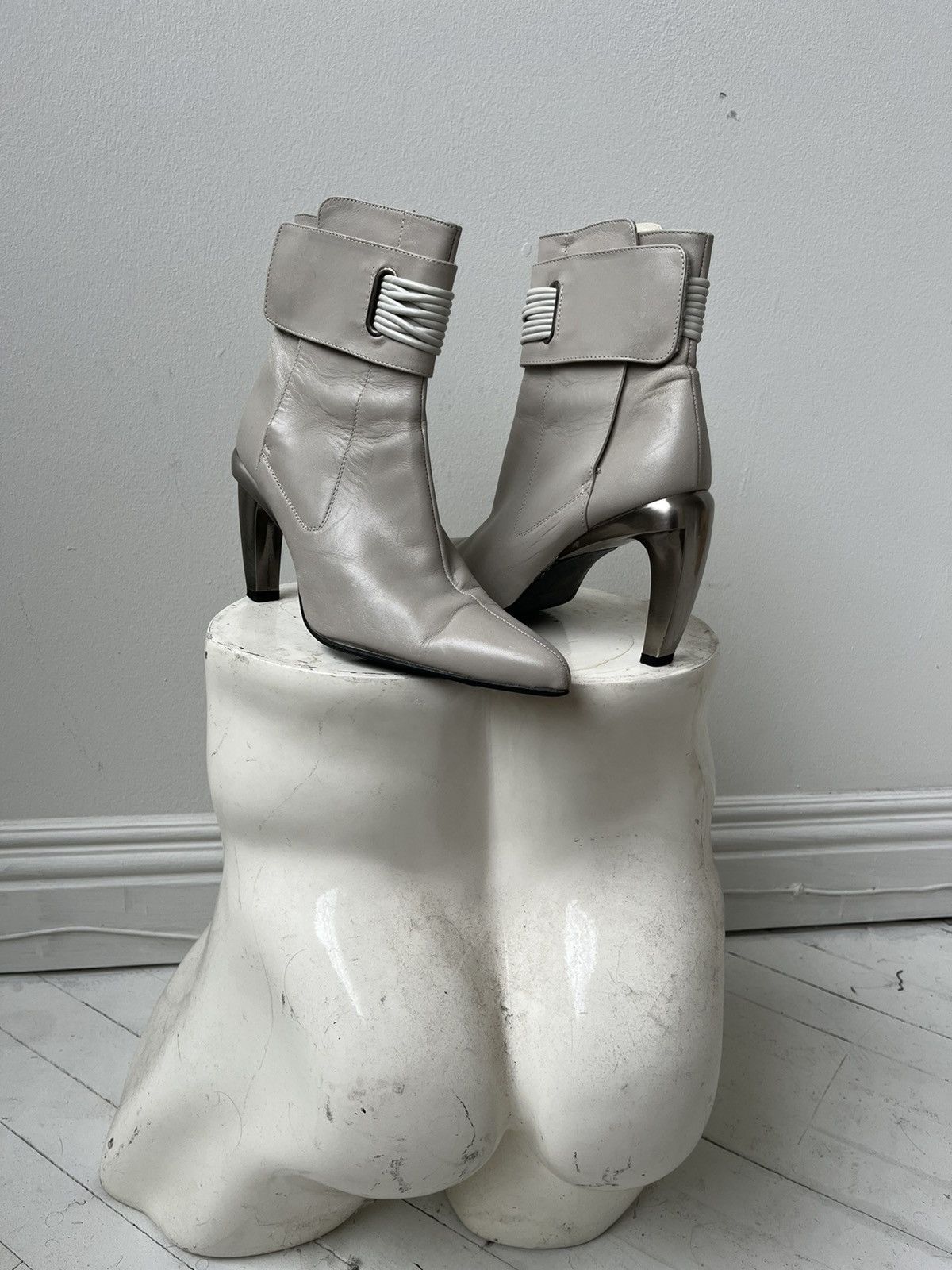 Diesel Rare 2000s Vintage Diesel Boots + Chrome Metal Heels Size US 6.5 / IT 36.5 - 1 Thumbnail