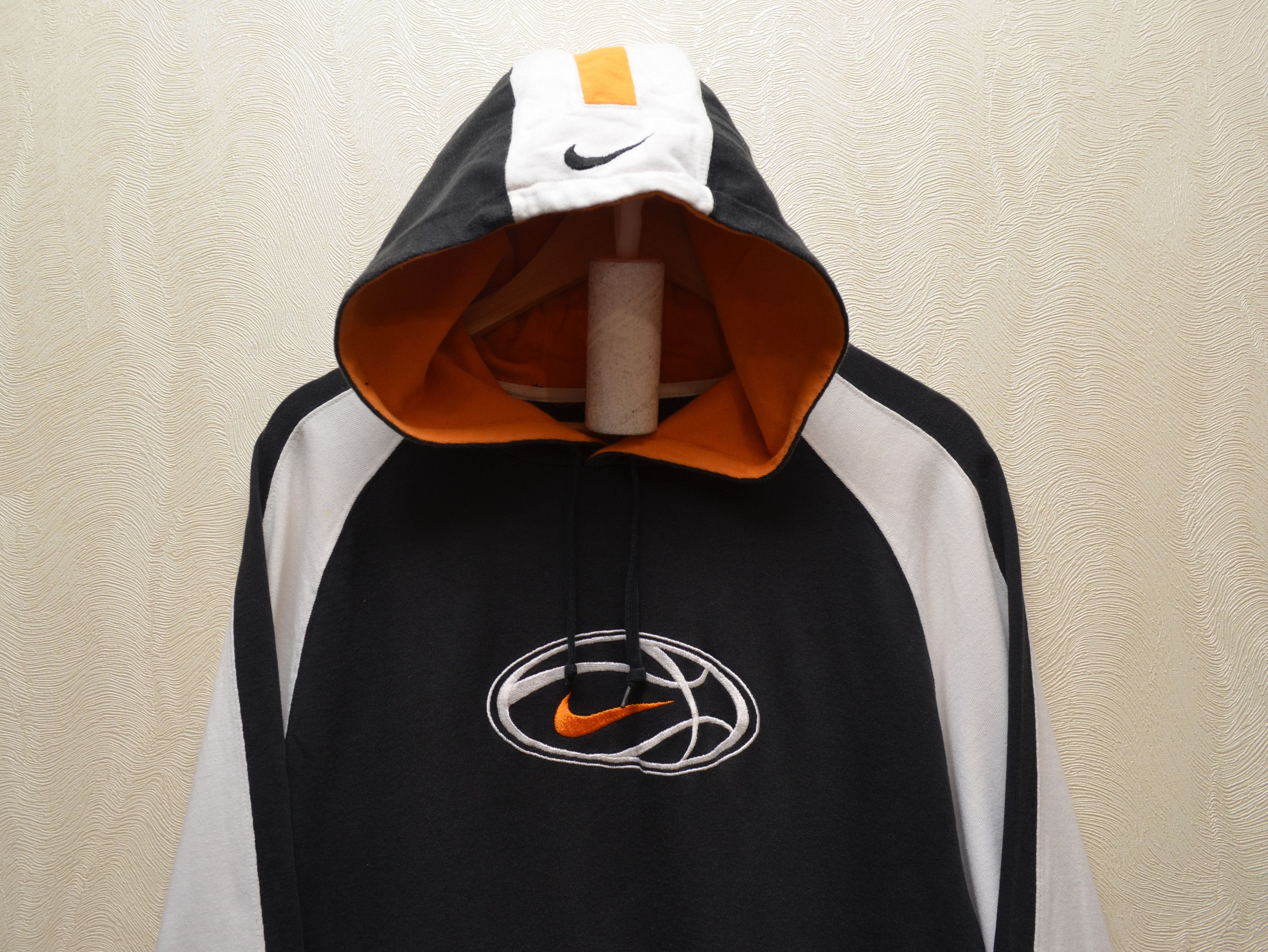 Nike × Vintage Nike Vintage Big Embroided Logo Hoodie 90s y2k Size US M / EU 48-50 / 2 - 3 Thumbnail