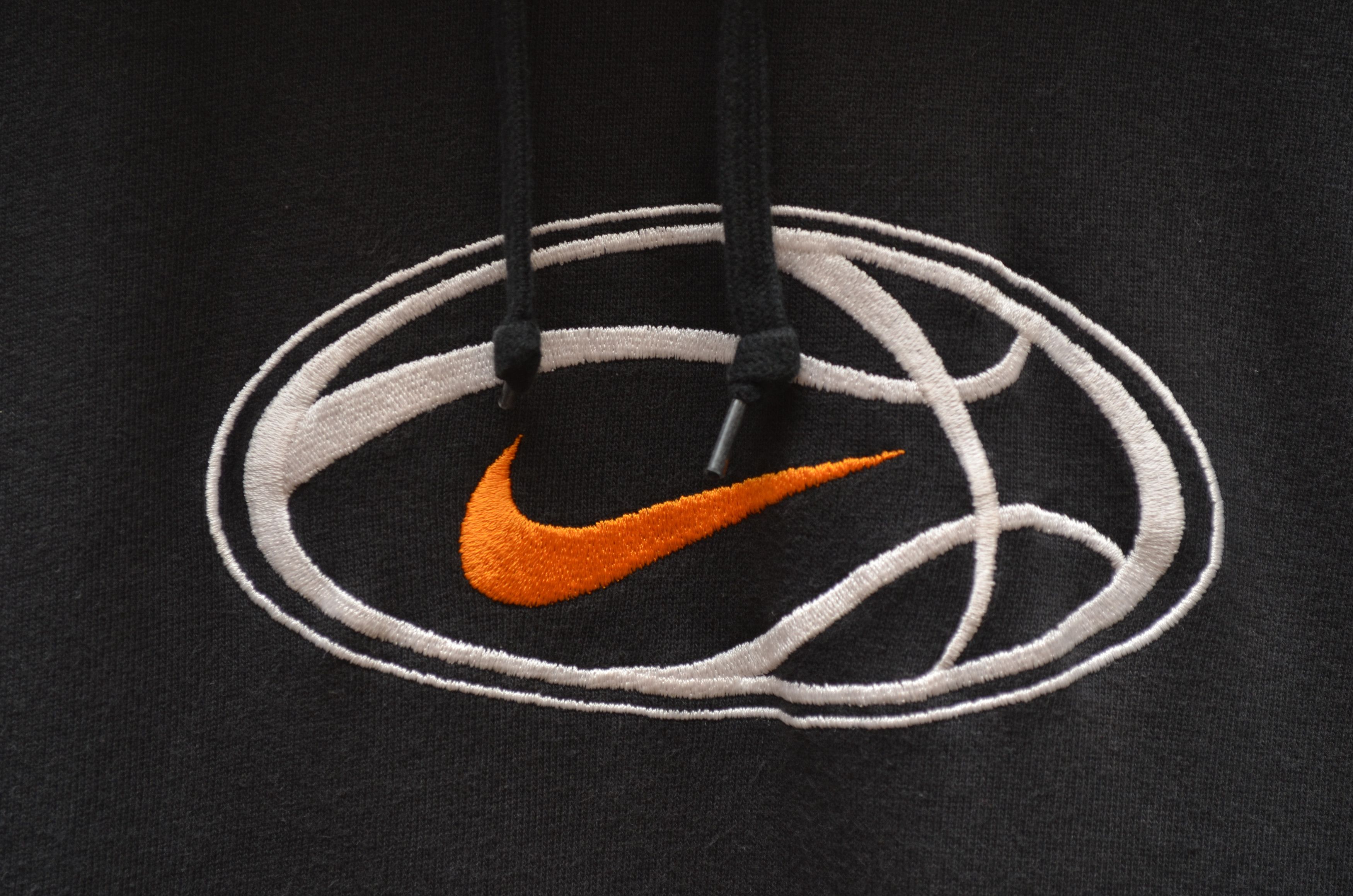 Nike × Vintage Nike Vintage Big Embroided Logo Hoodie 90s y2k Size US M / EU 48-50 / 2 - 4 Thumbnail