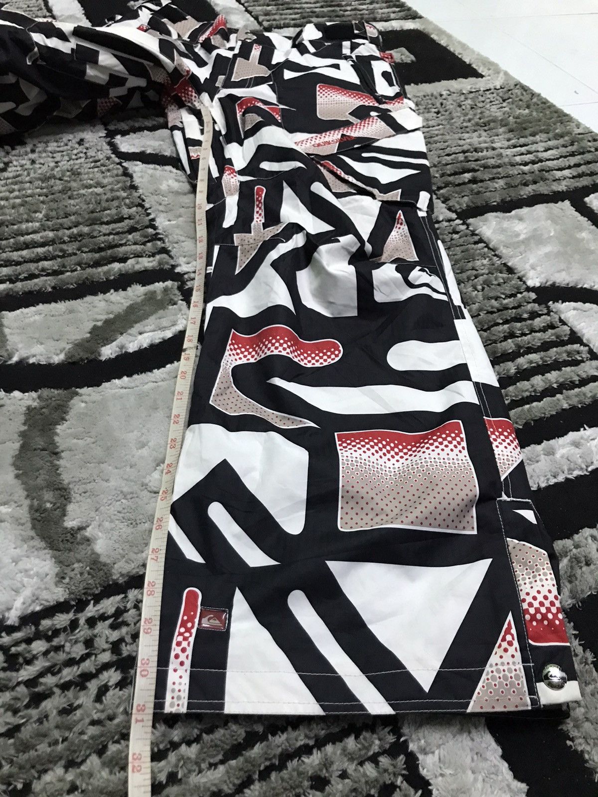 Quiksilver Quiksilver fullprint ski pants Size US 36 / EU 52 - 16 Thumbnail