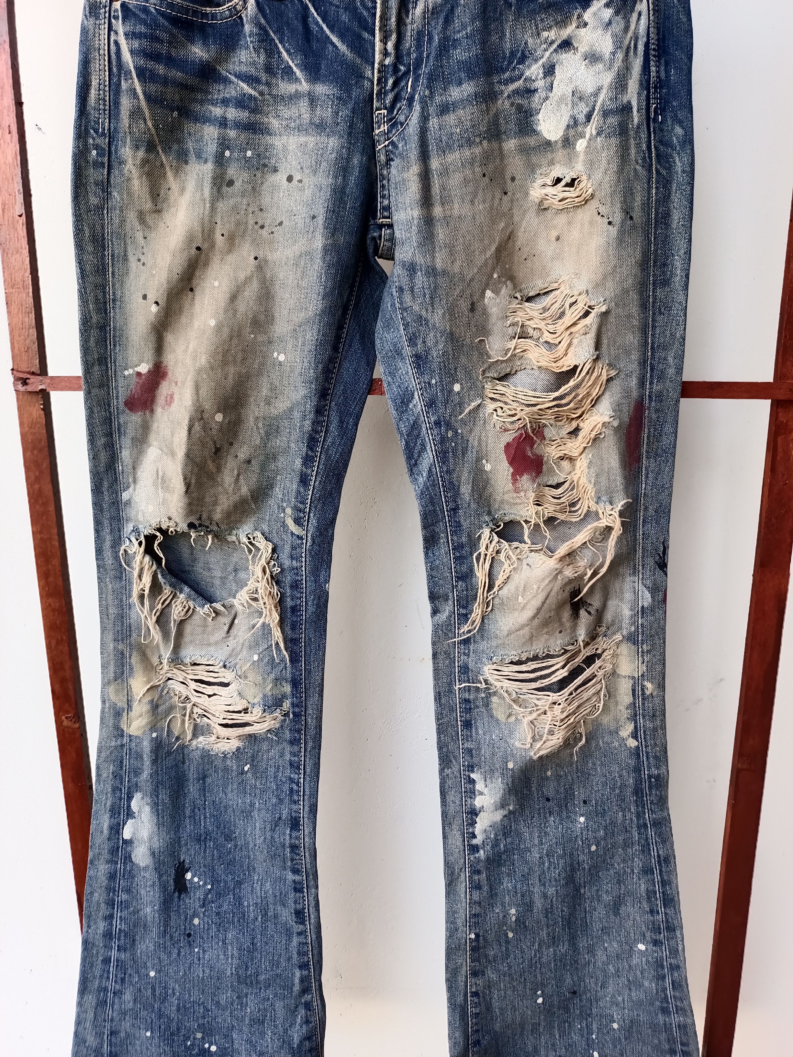 Japanese Brand Flare Vanquish Distressed Jeans Size 28" / US 6 / IT 42 - 3 Thumbnail