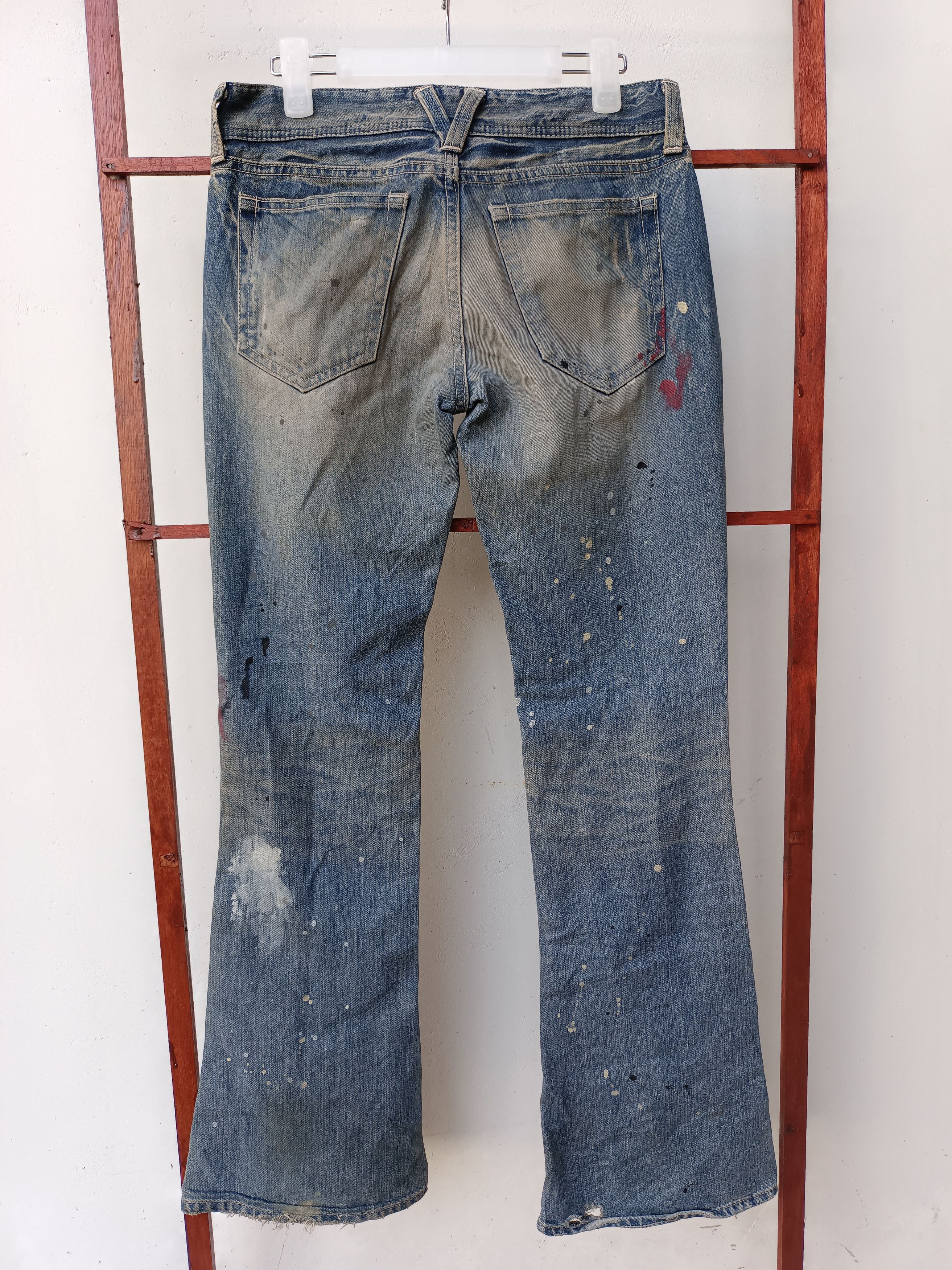 Japanese Brand Flare Vanquish Distressed Jeans Size 28" / US 6 / IT 42 - 2 Thumbnail