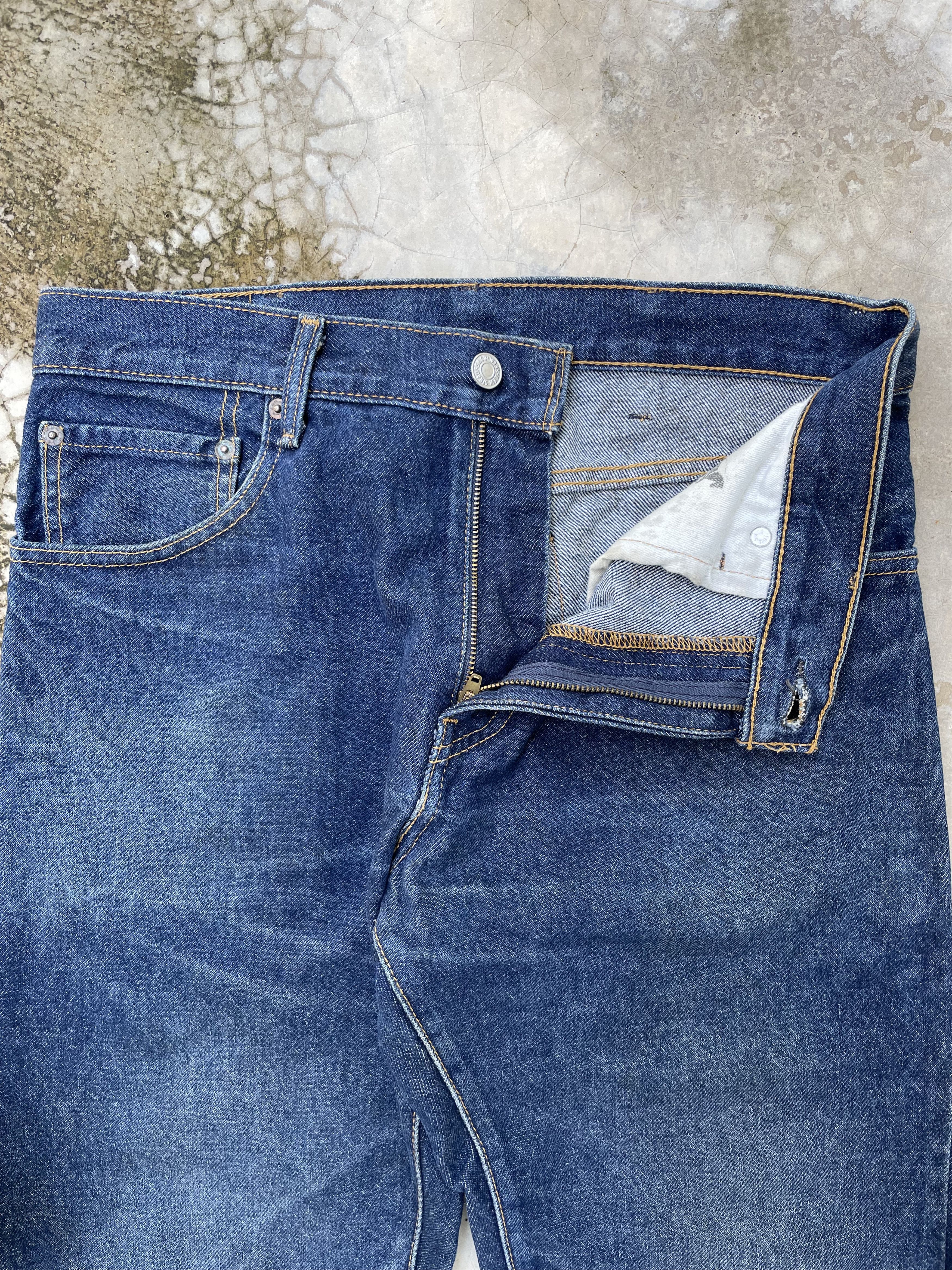Levi's × Vintage Y2K Levi's 517 Flare Bootcut Jeans Size 30 x 31 Size US 30 / EU 46 - 4 Thumbnail