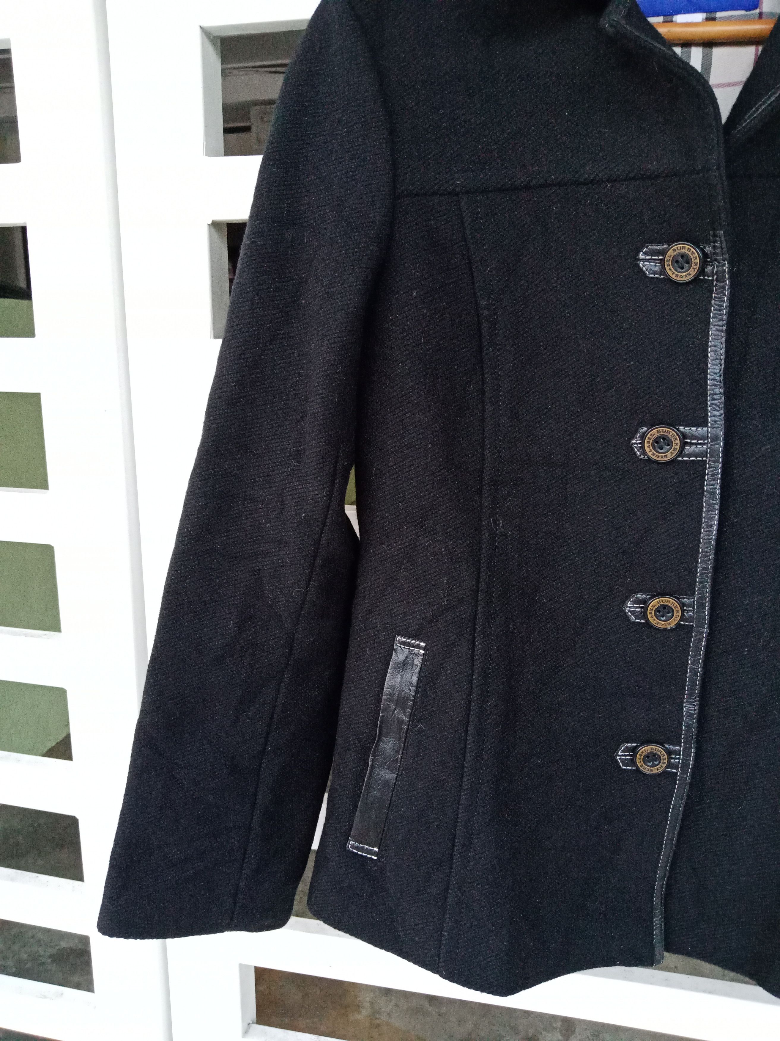 Burberry 🚨CHRISTMAS SALE🚨 Burberry London Novacheck Jacket Size S / US 4 / IT 40 - 6 Thumbnail