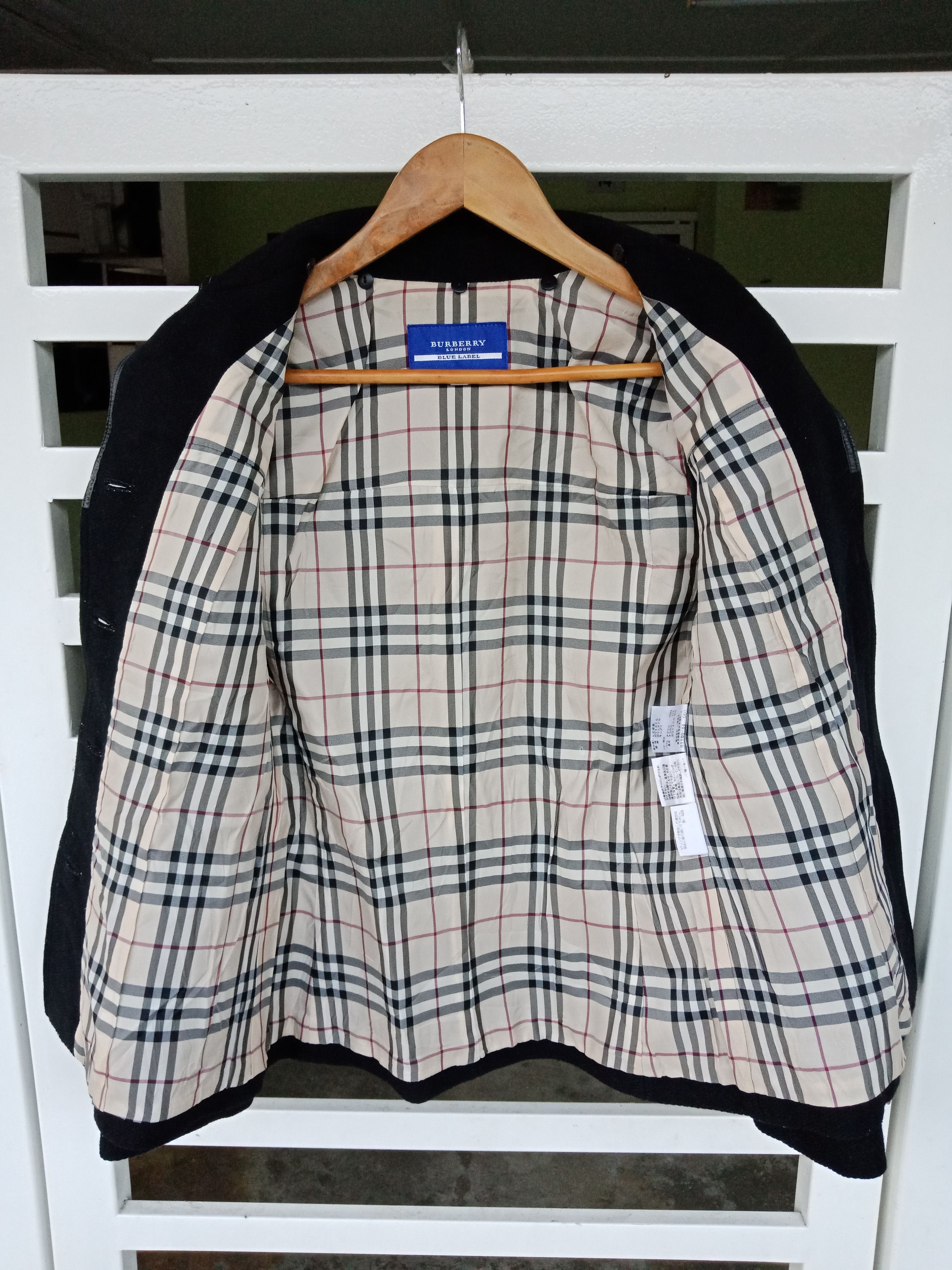Burberry 🚨CHRISTMAS SALE🚨 Burberry London Novacheck Jacket Size S / US 4 / IT 40 - 1 Thumbnail