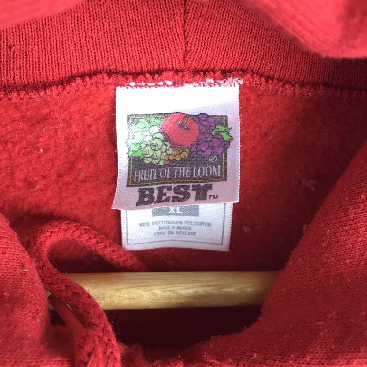 Fruit Of The Loom × NBA Vintage Chicago Bulls Hoodie Pullover Sweatshirt Size US XL / EU 56 / 4 - 8 Thumbnail