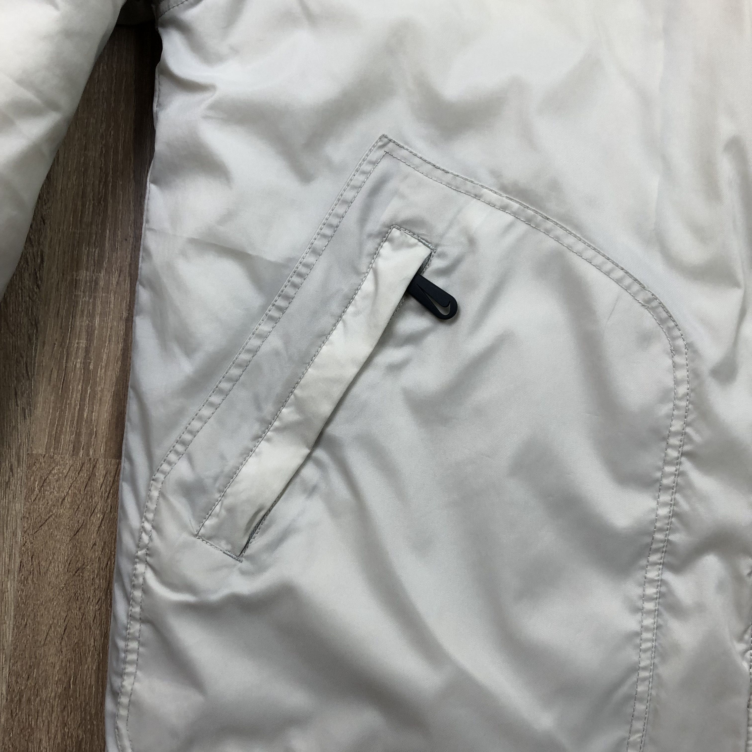 Nike × Vintage Vintage Nike Jacket Rare Big Logo Swoosh Y2K hype Drill Size US L / EU 52-54 / 3 - 3 Thumbnail