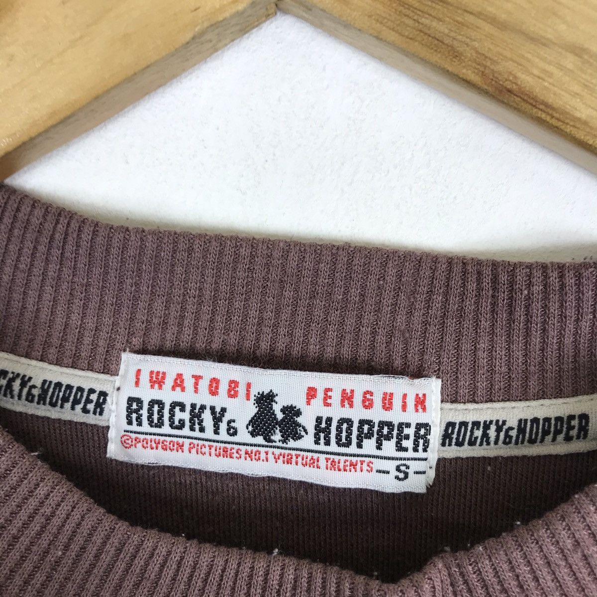 Vintage Vintage Iwatobi Penguin Rocky Hopper Crewneck Sweatshirt Size US S / EU 44-46 / 1 - 7 Thumbnail