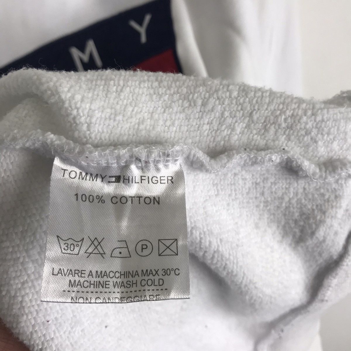 Tommy Hilfiger Vintage Tommy Jeans Big Flag Sweatshirt Size US XL / EU 56 / 4 - 9 Thumbnail