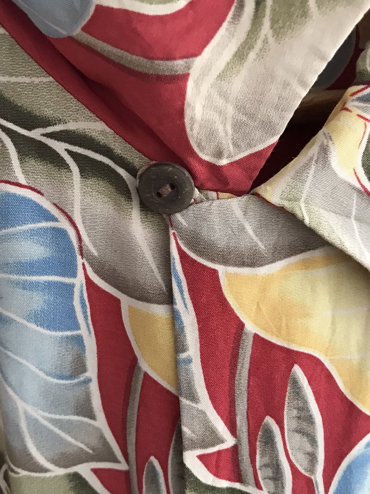 Vintage Vintage Kamehameha Red Border Floral Rayon Hawaiian Shirt Size US XL / EU 56 / 4 - 6 Thumbnail