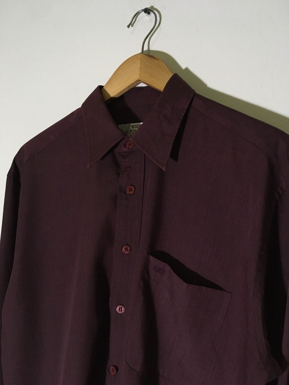 Balenciaga Balenciaga Button-Up Shirt Embroidery Small Logo Size US L / EU 52-54 / 3 - 12 Thumbnail