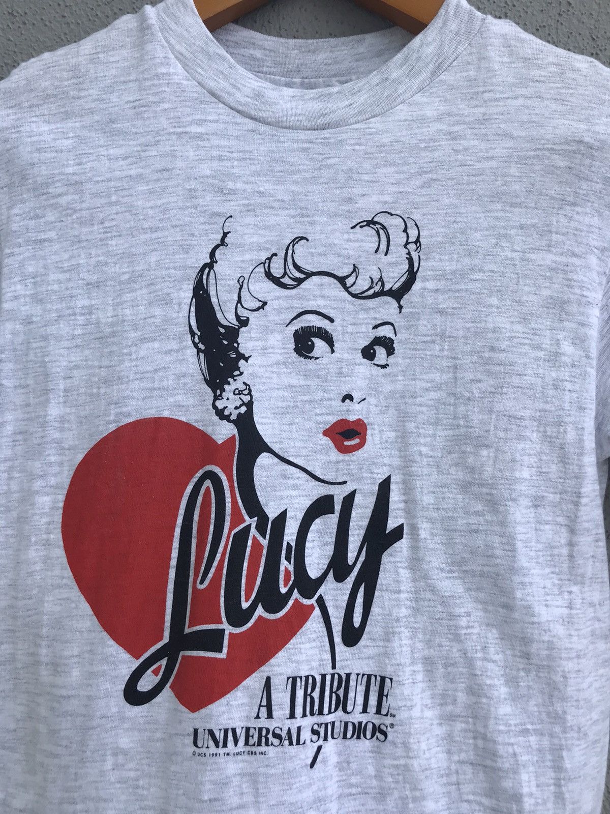 Vintage 90s Lucy A tribute Universal Studio Lucille Ball T-shirt Size US S / EU 44-46 / 1 - 2 Thumbnail