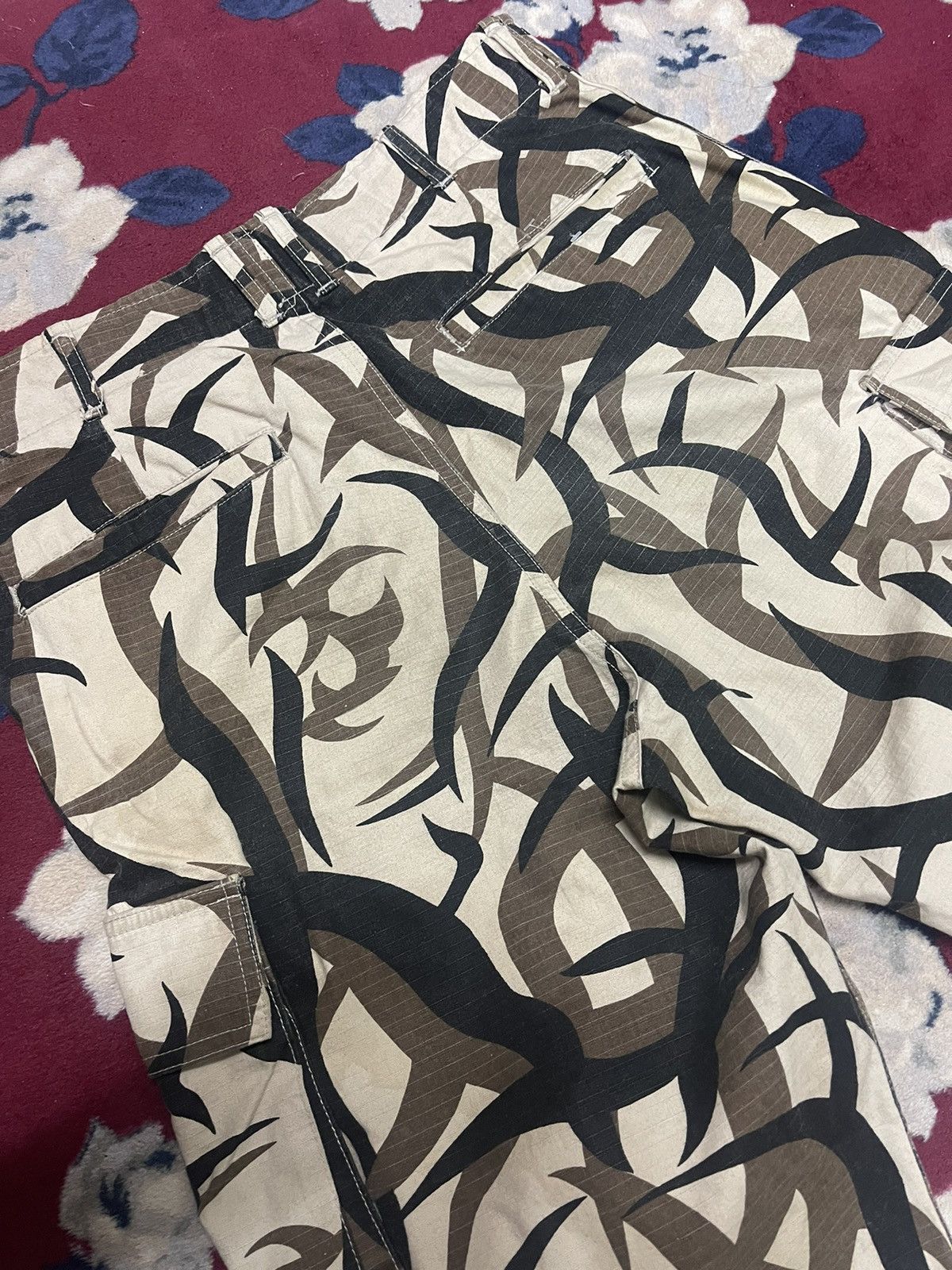 Analog Analog sports tribal camo cargo pants inspired by numbernine Size US 31 - 3 Thumbnail