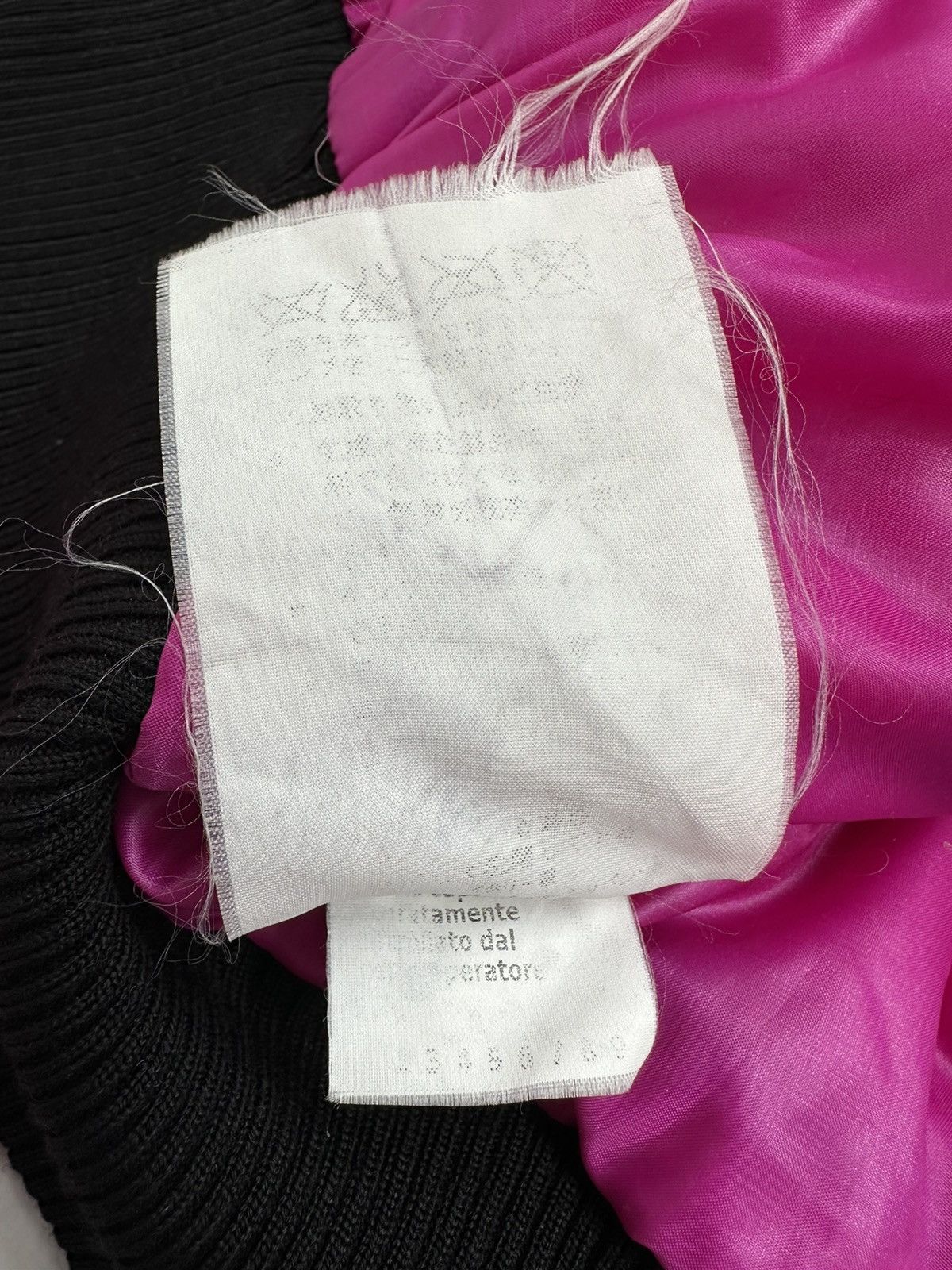 Dolce & Gabbana Dolce&Gabbana FW 2003 Pink Cropped Fur Down Jacket runway Size M / US 6-8 / IT 42-44 - 21 Thumbnail