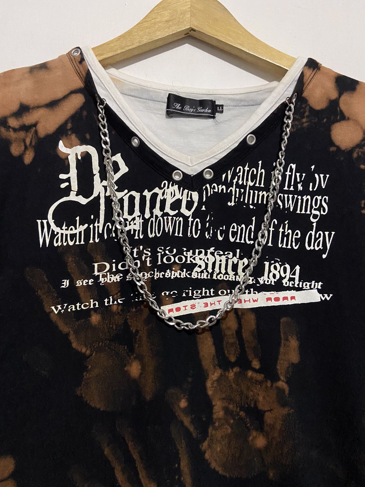 If Six Was Nine × Japanese Brand × Le Grande Bleu (L.G.B.) Y2k The Bay’s Garden “Don’t Touch Me !” ✋🏻 Tie Dye T-shirt Size US L / EU 52-54 / 3 - 3 Thumbnail