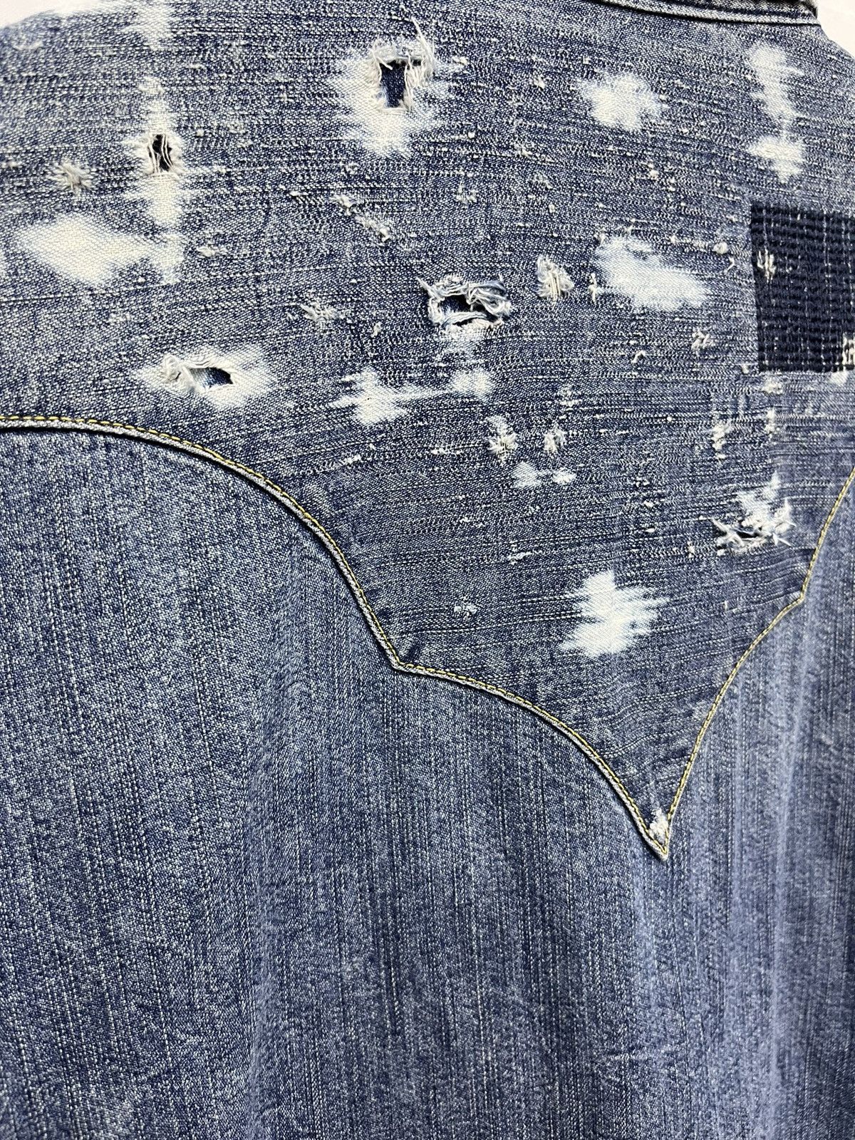 Edwin EDWIN Pearl SnapButton Distressed Damage Design Denim Shirt Size US S / EU 44-46 / 1 - 14 Thumbnail