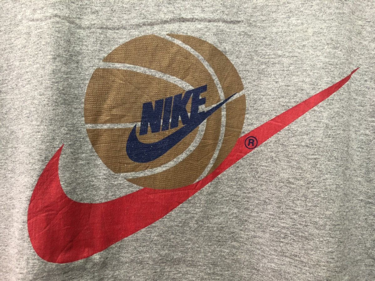 Nike × Vintage 90s Nike Vintage Basketball Big Logo Spellout Size US L / EU 52-54 / 3 - 2 Thumbnail