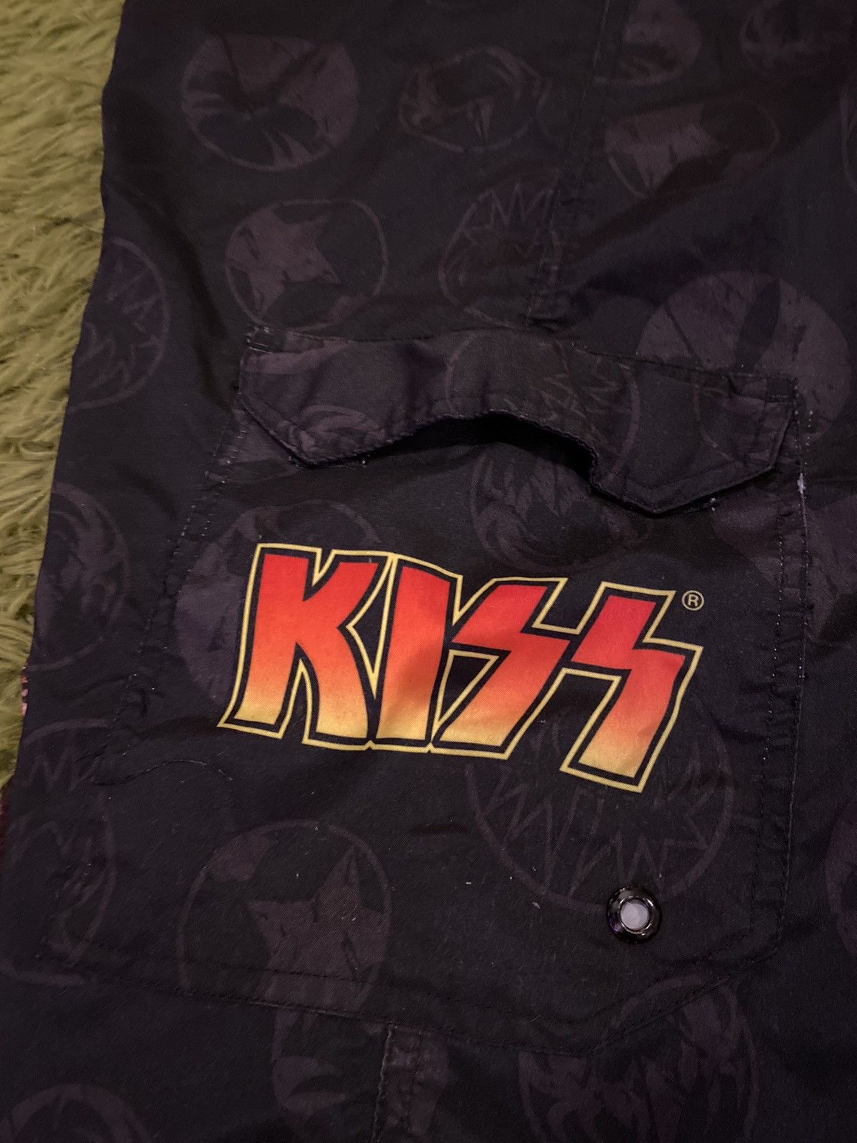 Band Tees × KISS × Vintage Vintage 2005 Kiss Band shorts Size US 30 / EU 46 - 4 Thumbnail