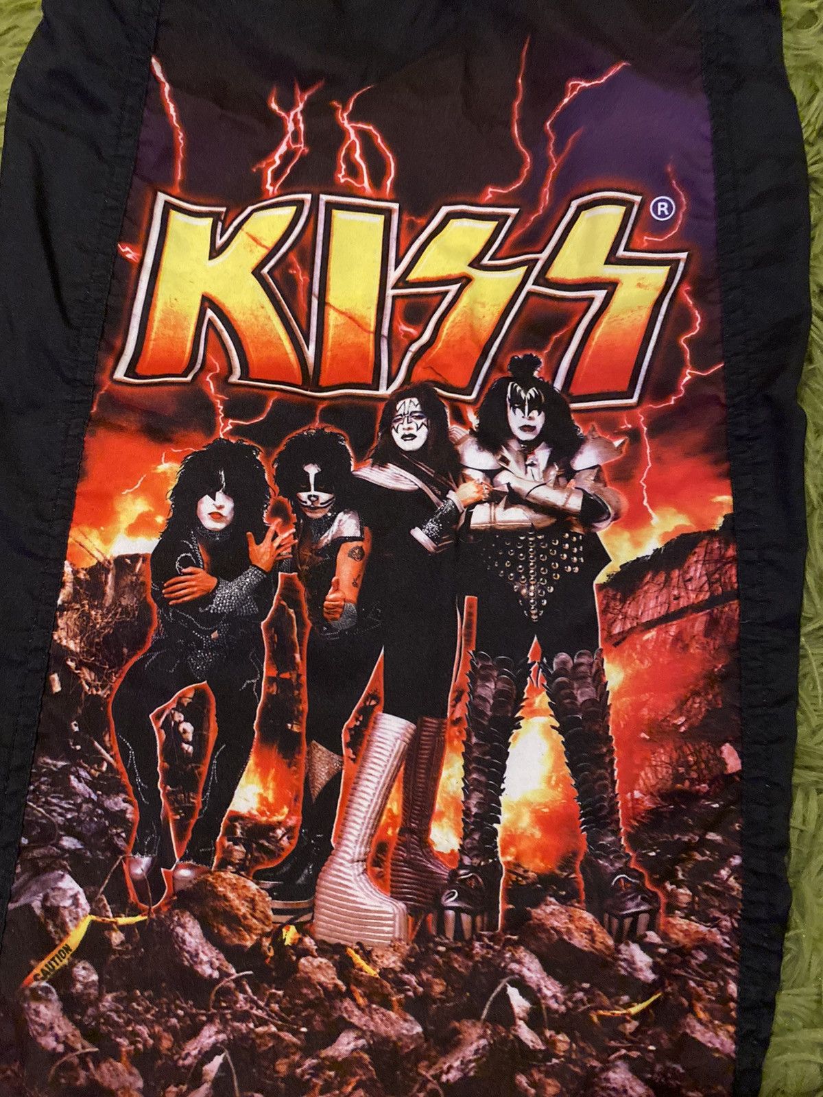 Band Tees × KISS × Vintage Vintage 2005 Kiss Band shorts Size US 30 / EU 46 - 2 Thumbnail