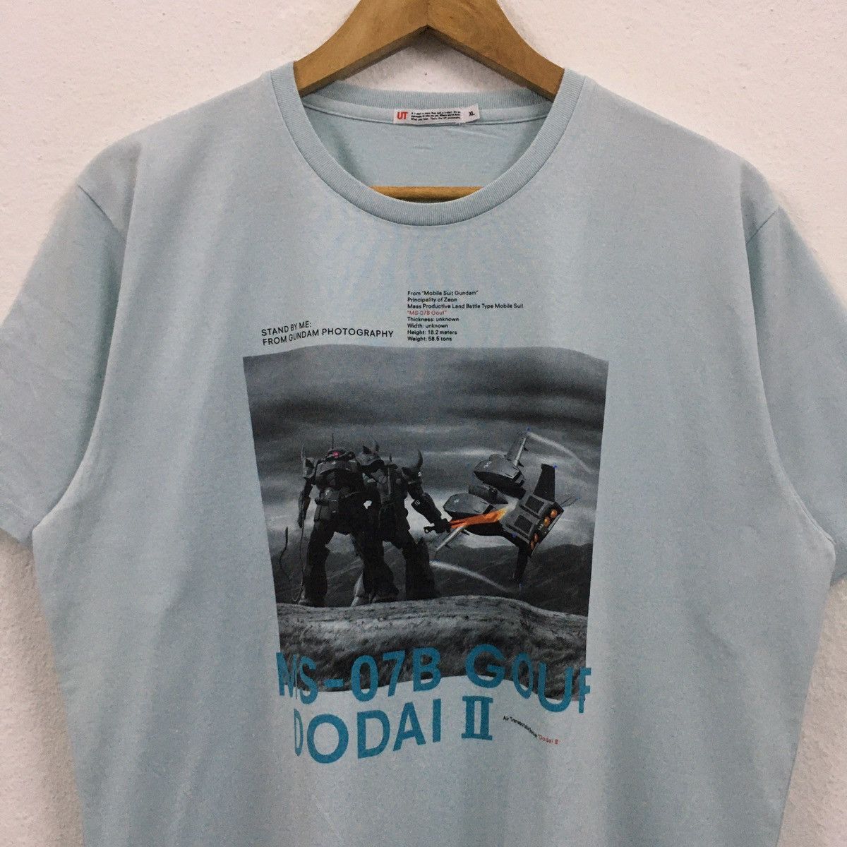 Anime × Japanese Brand × Uniqlo Rare Uniqlo x Gundam MS-07B Gouf Dodai II Tshirt Size US L / EU 52-54 / 3 - 3 Thumbnail