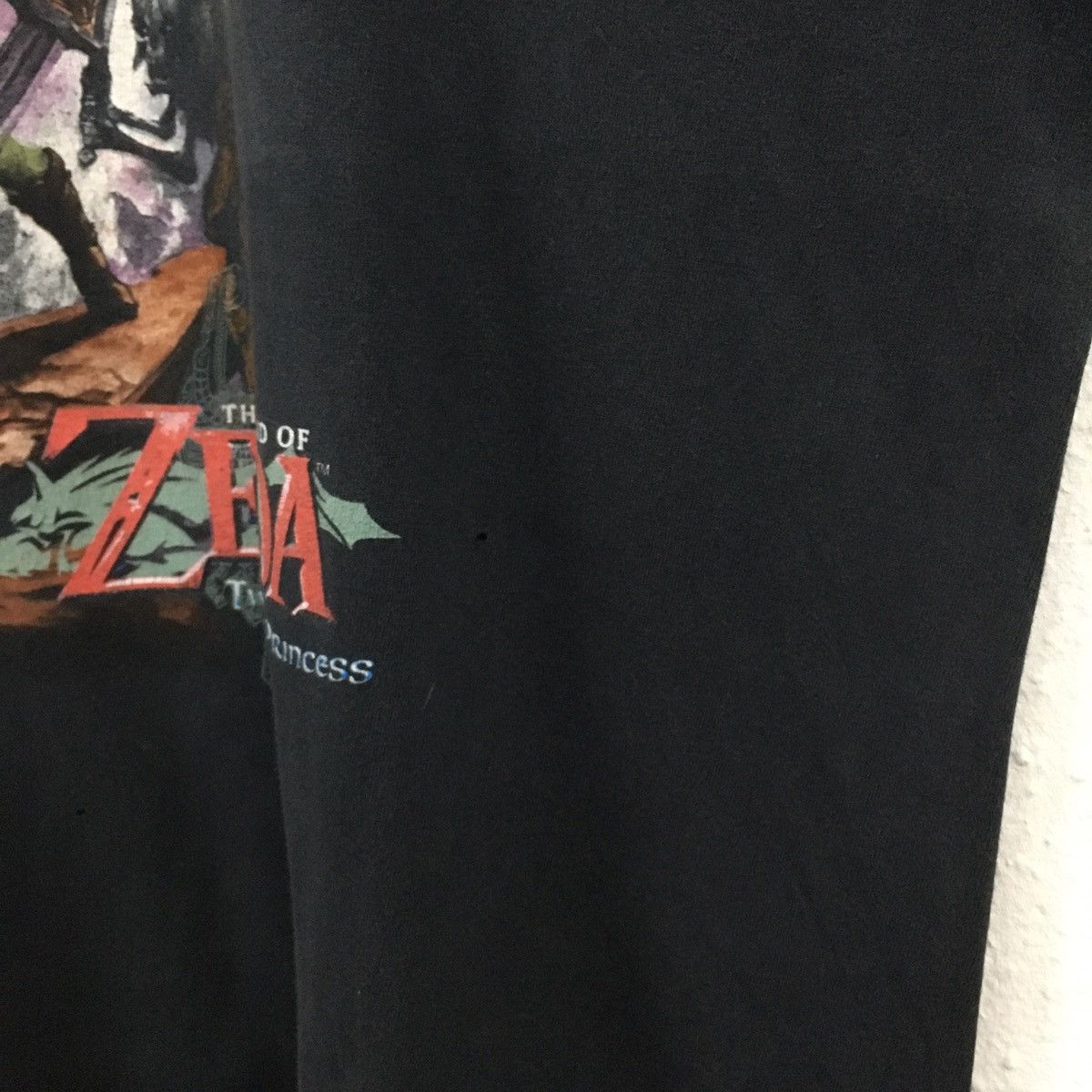 Rap Tees Vintage The Legend Of Zelda Tshirt Twilight Princess Rare Size US XL / EU 56 / 4 - 11 Thumbnail