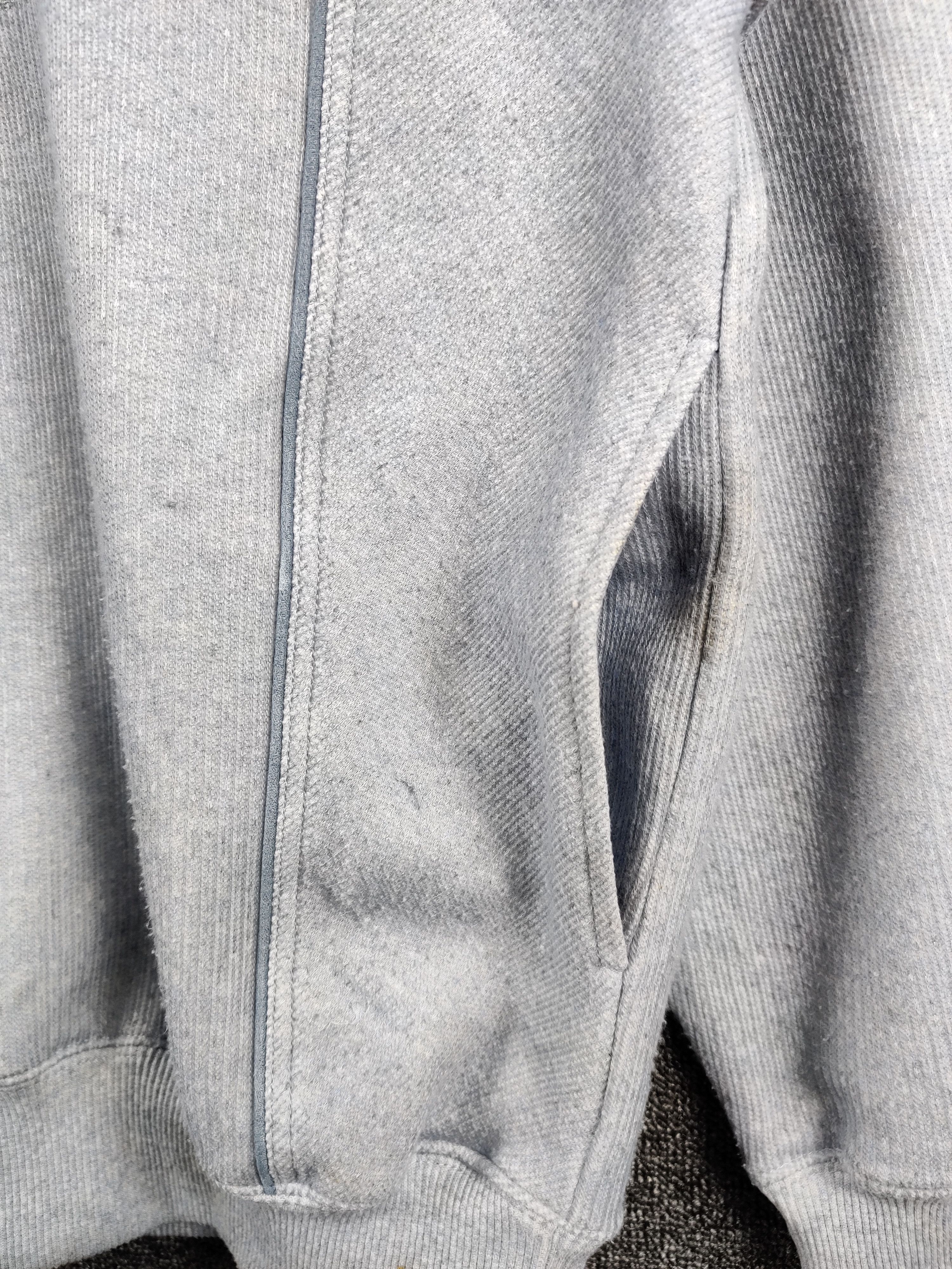 Japanese Brand Vintage Piazza Valentino Spell Out Crewneck Sweatshirt Size US L / EU 52-54 / 3 - 6 Thumbnail