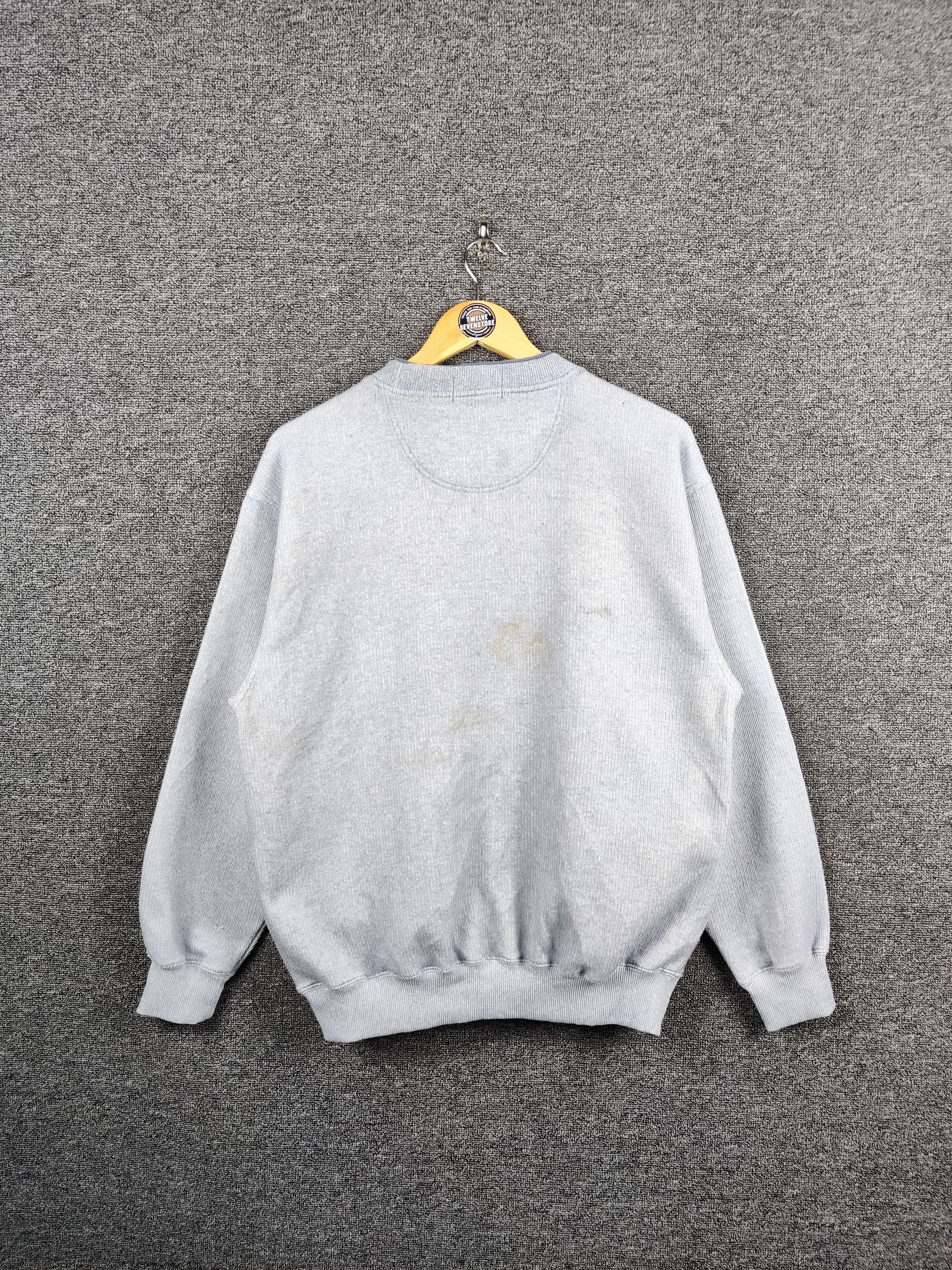 Japanese Brand Vintage Piazza Valentino Spell Out Crewneck Sweatshirt Size US L / EU 52-54 / 3 - 14 Thumbnail