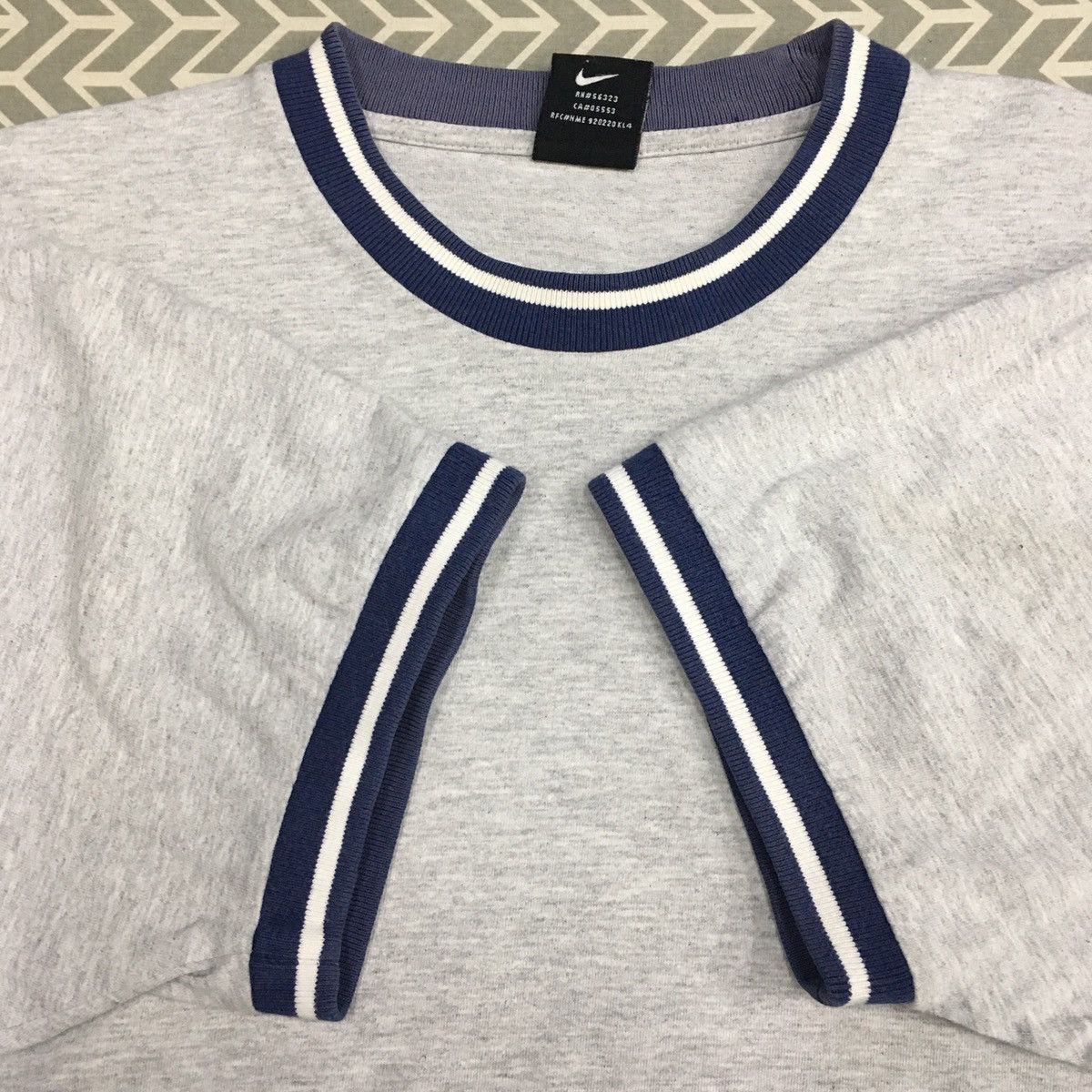 Nike × Vintage Rare Vintage Nike 90s Small Logo Embroidery Tee Size US M / EU 48-50 / 2 - 5 Thumbnail