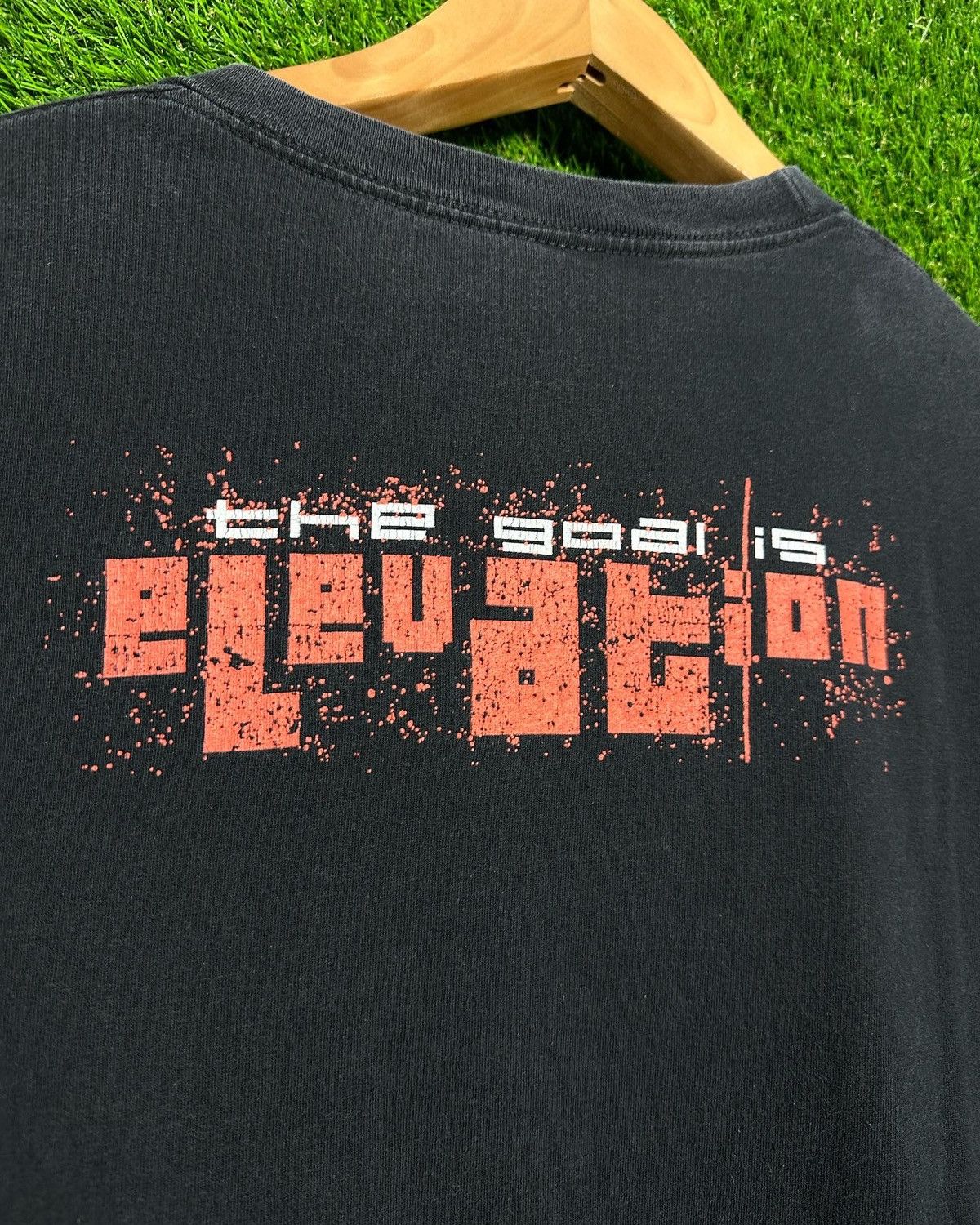 Band Tees × Vintage 🚨Vintage U2 The Goal Is Elevation 2001 Band Tee T-Shirt Size US XL / EU 56 / 4 - 6 Thumbnail