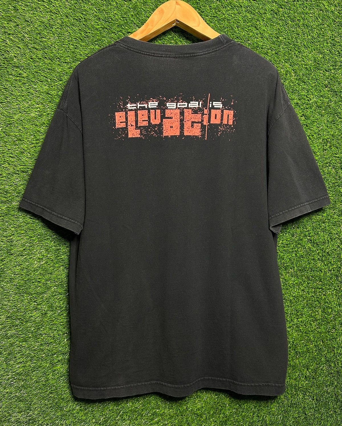 Band Tees × Vintage 🚨Vintage U2 The Goal Is Elevation 2001 Band Tee T-Shirt Size US XL / EU 56 / 4 - 2 Thumbnail