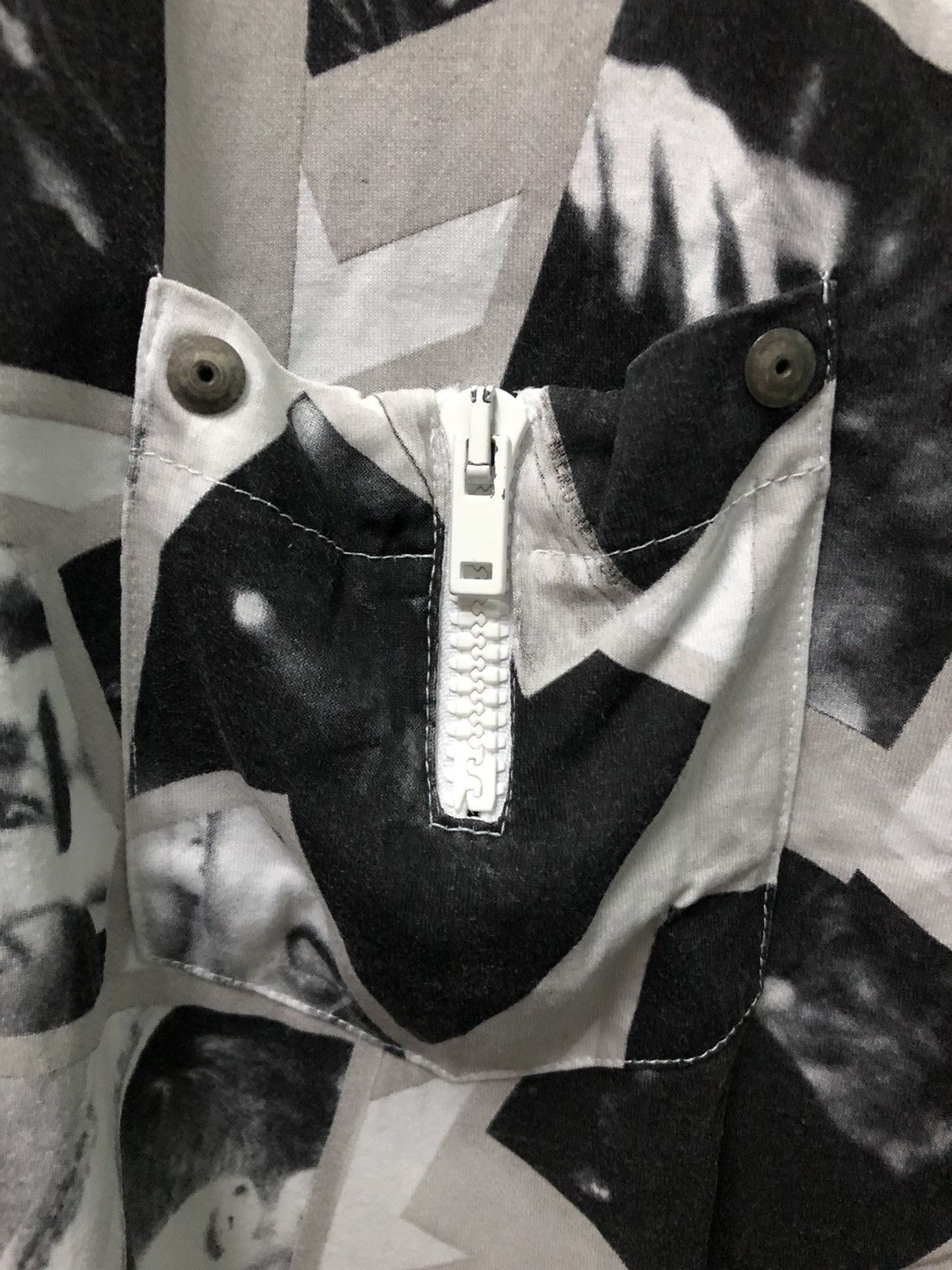 Maison Margiela MAISON MARGIELA POLAROID AND PEACE, JOY TEE FULLPRINT Size US M / EU 48-50 / 2 - 5 Thumbnail