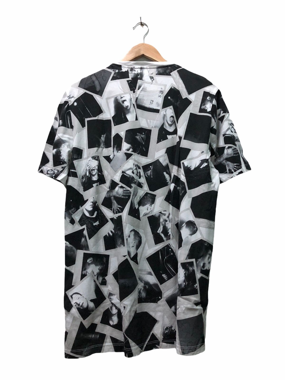 Maison Margiela MAISON MARGIELA POLAROID AND PEACE, JOY TEE FULLPRINT Size US M / EU 48-50 / 2 - 12 Thumbnail