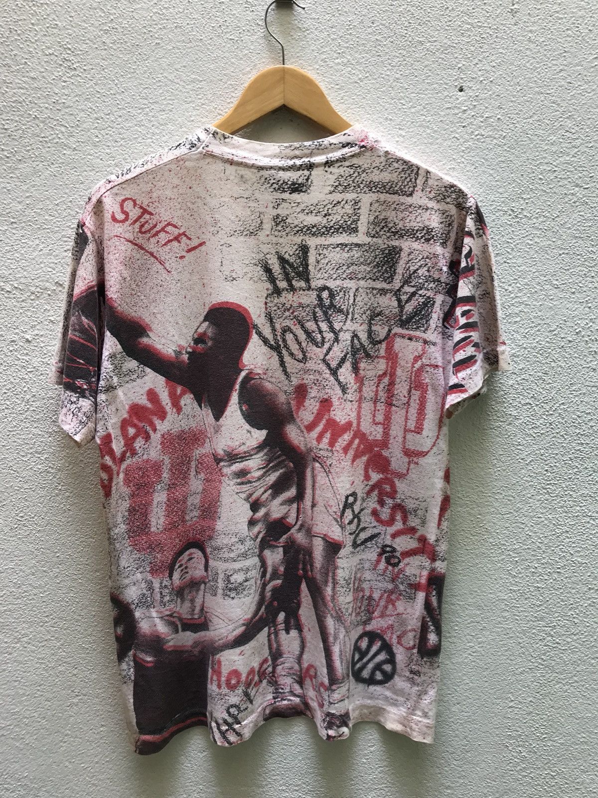 NBA Rare Vintage Rare Design In Your Face Bassketball Overprint Size US L / EU 52-54 / 3 - 4 Thumbnail