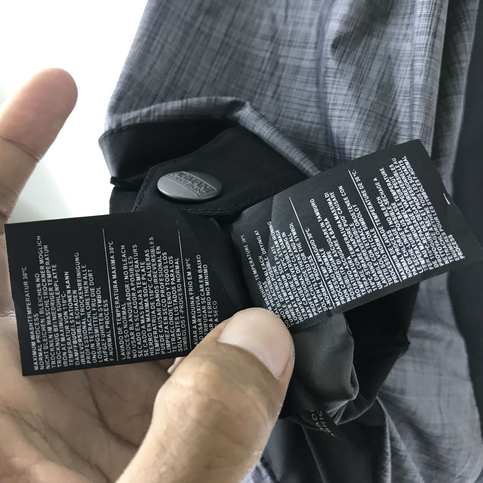 Armani 🔔🔥FINAL DROP🔥 ARMANI COLLEZIONI WATER REPELLENT Size US M / EU 48-50 / 2 - 10 Thumbnail