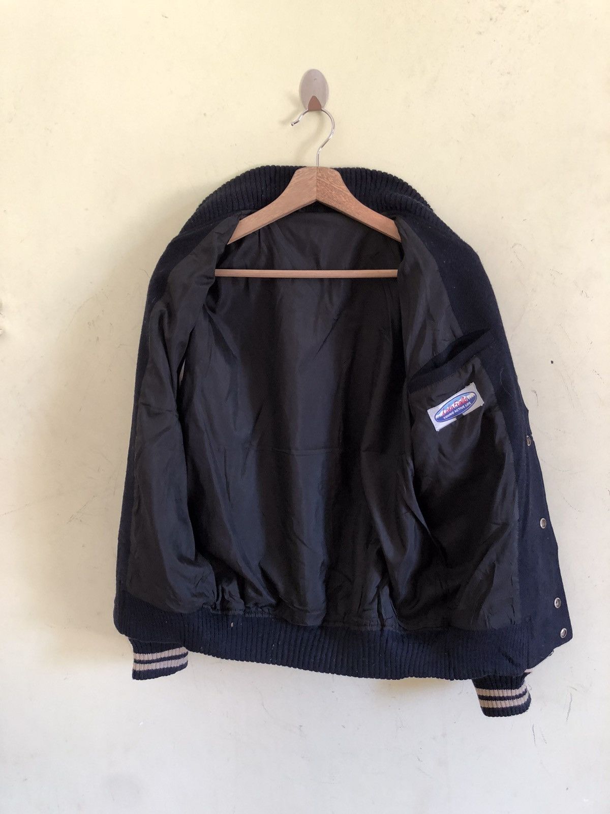 Japanese Brand 🔥LAKE FIELD YOUNG ACTIVE LIFE VARSIT STADIUM BOMBER JACKET Size US M / EU 48-50 / 2 - 6 Thumbnail