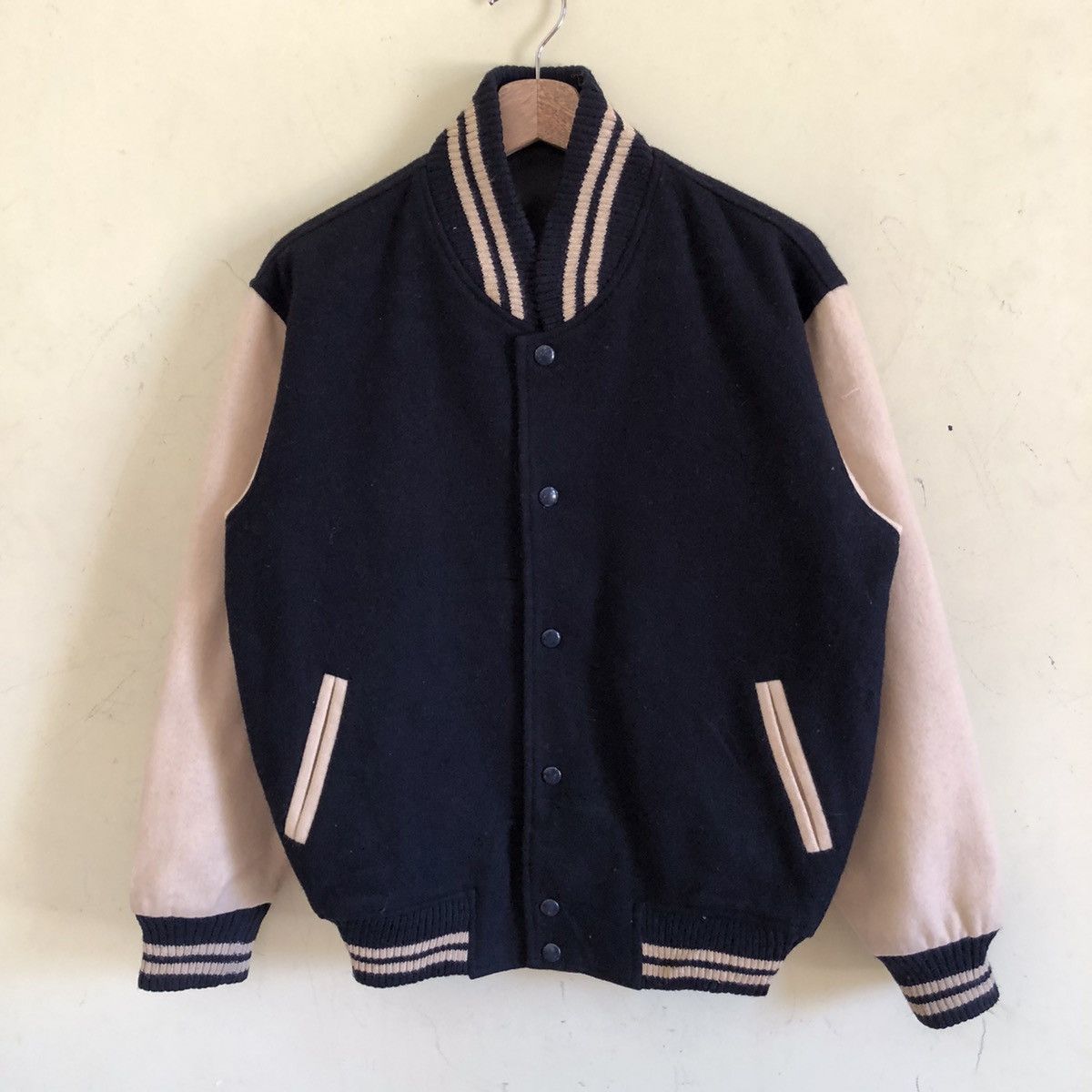 Japanese Brand 🔥LAKE FIELD YOUNG ACTIVE LIFE VARSIT STADIUM BOMBER JACKET Size US M / EU 48-50 / 2 - 1 Thumbnail