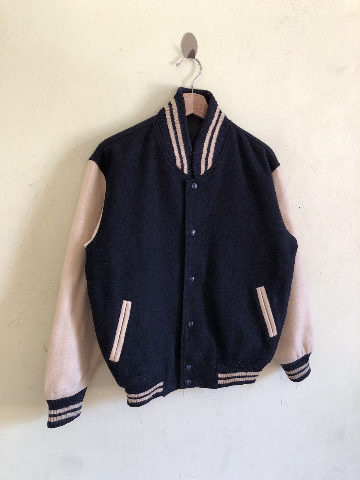 Japanese Brand 🔥LAKE FIELD YOUNG ACTIVE LIFE VARSIT STADIUM BOMBER JACKET Size US M / EU 48-50 / 2 - 4 Thumbnail