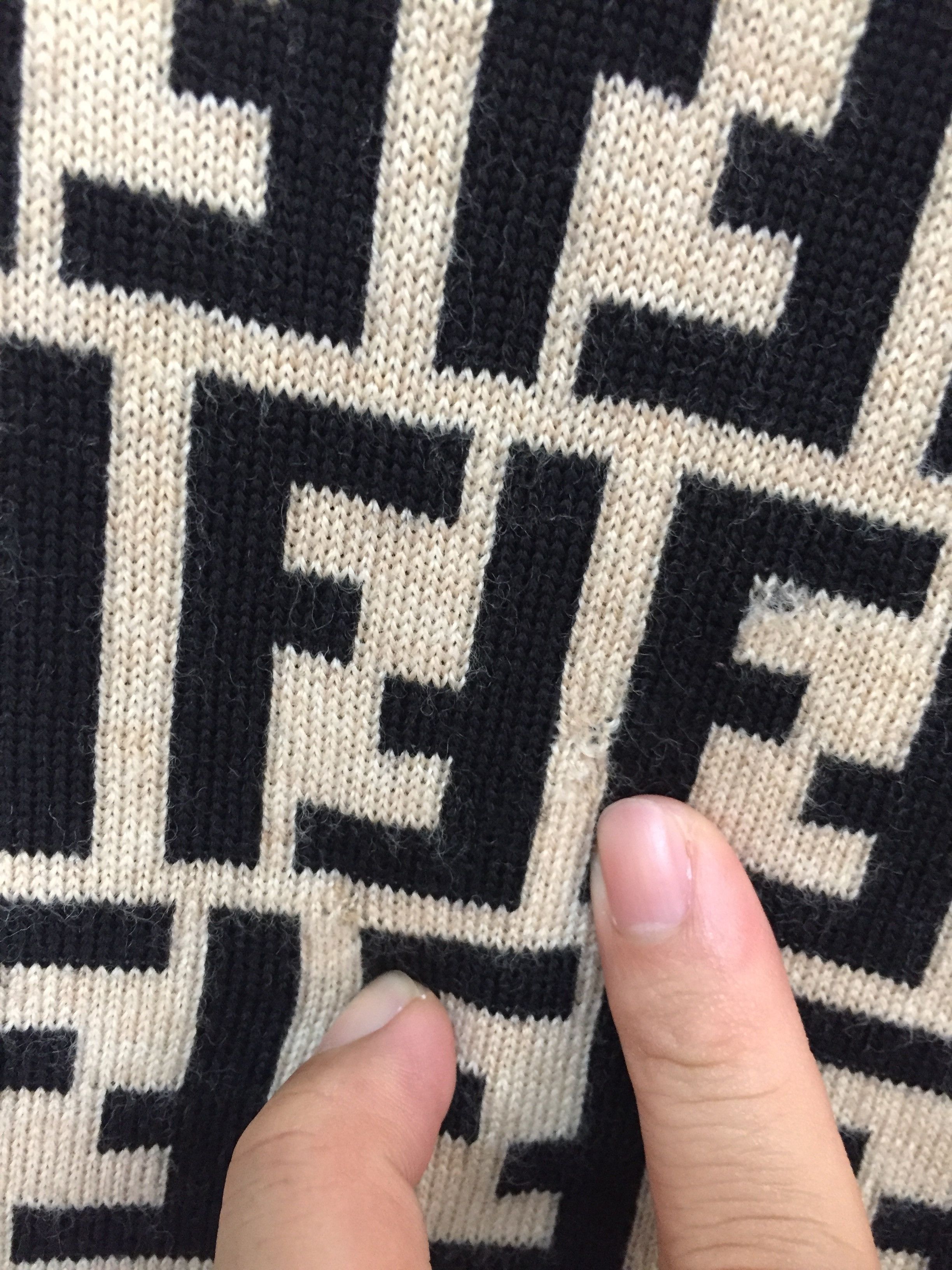 Fendi 90s FENDI monogram wool turtle neck Size L / US 10 / IT 46 - 7 Thumbnail